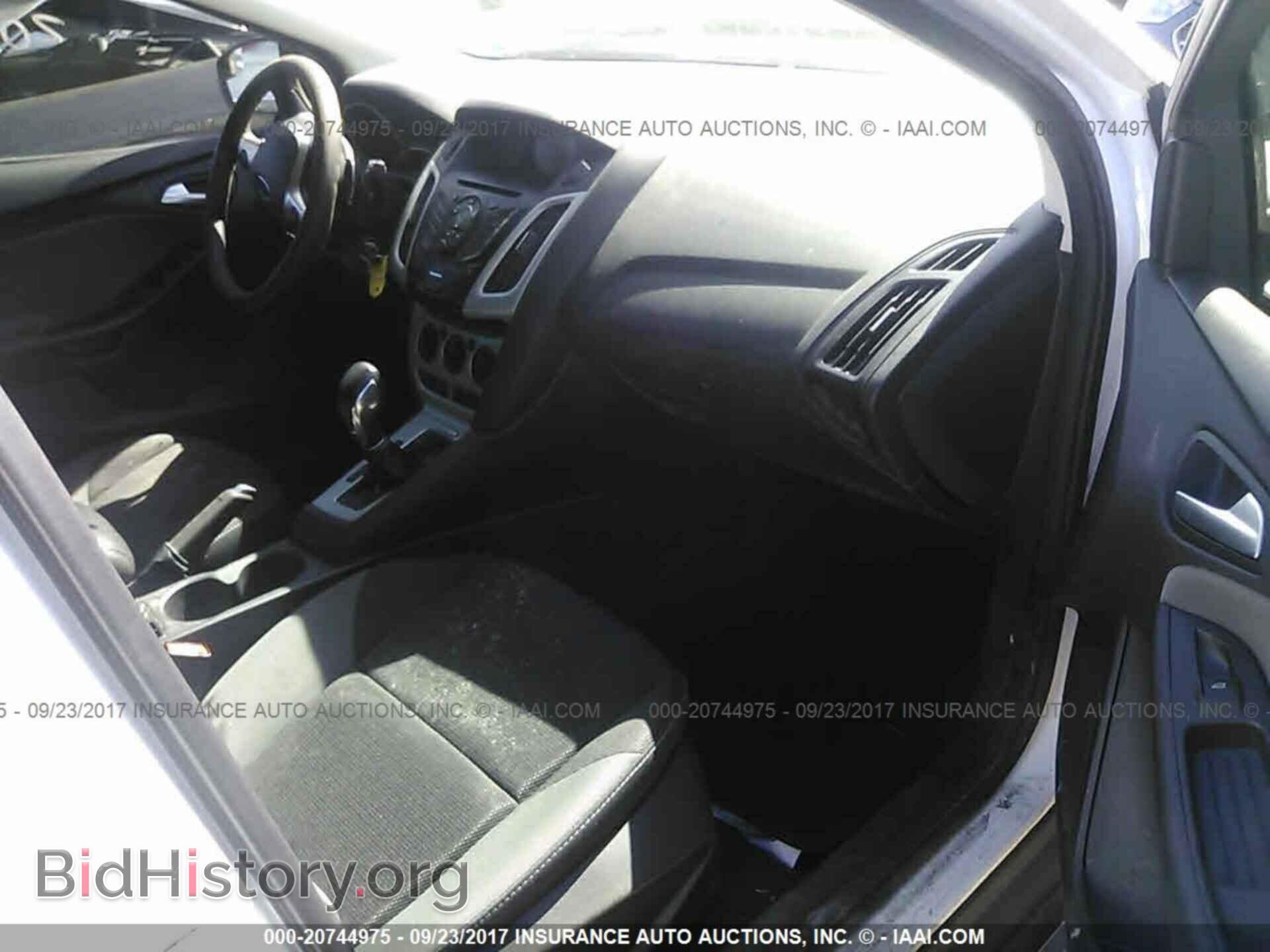 2012 Ford Focus - VIN: 1FAHP3F25CL458134 - Photo 5