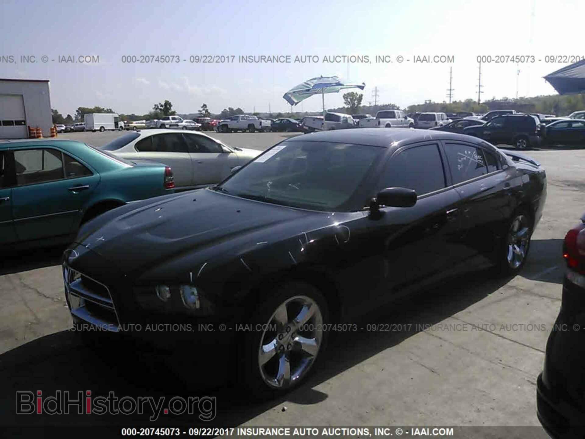 2013 Dodge Charger - VIN: 2C3CDXHG3DH594830 - Фото 2