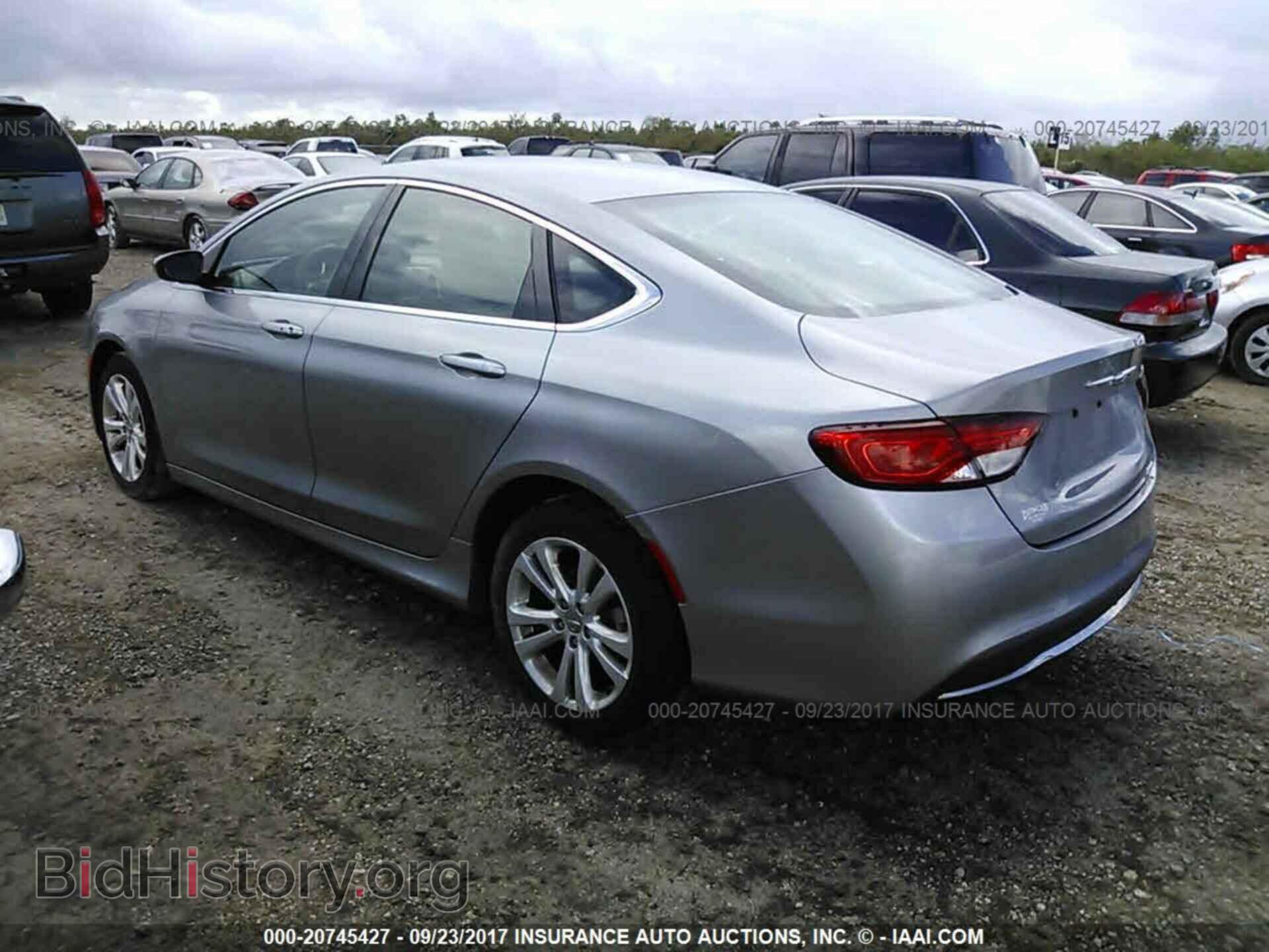 2015 Chrysler 200 - VIN: 1C3CCCAB3FN502345 - Photo 3