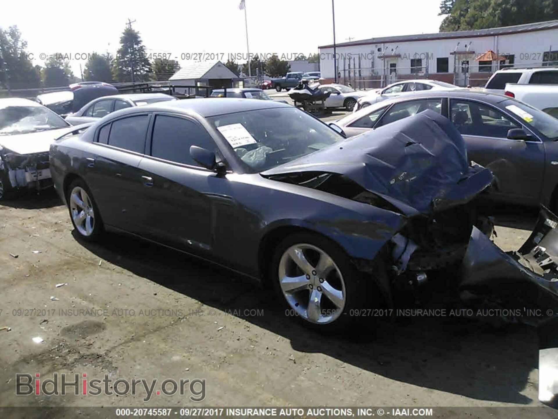 Photo 2C3CDXHG7DH655533 - Dodge Charger 2013