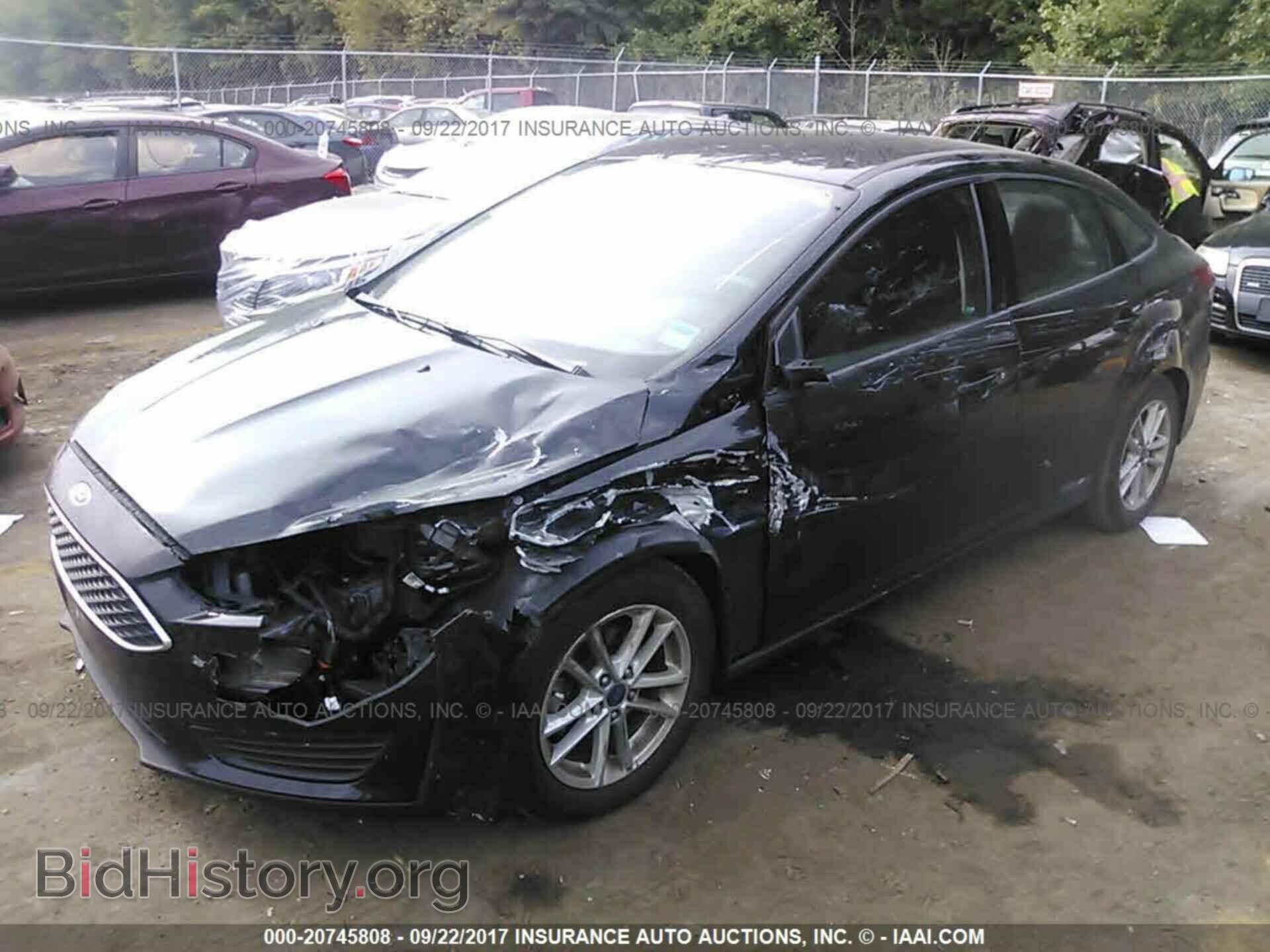 2016 Ford Focus - VIN: 1FADP3F23GL368226 - Photo 2