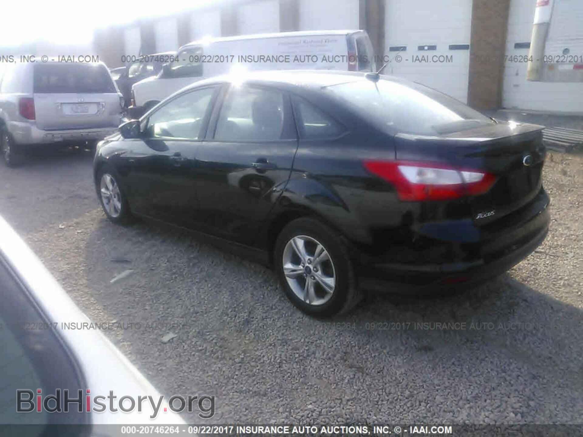 2012 Ford Focus - VIN: 1FAHP3F24CL276277 - Photo 3