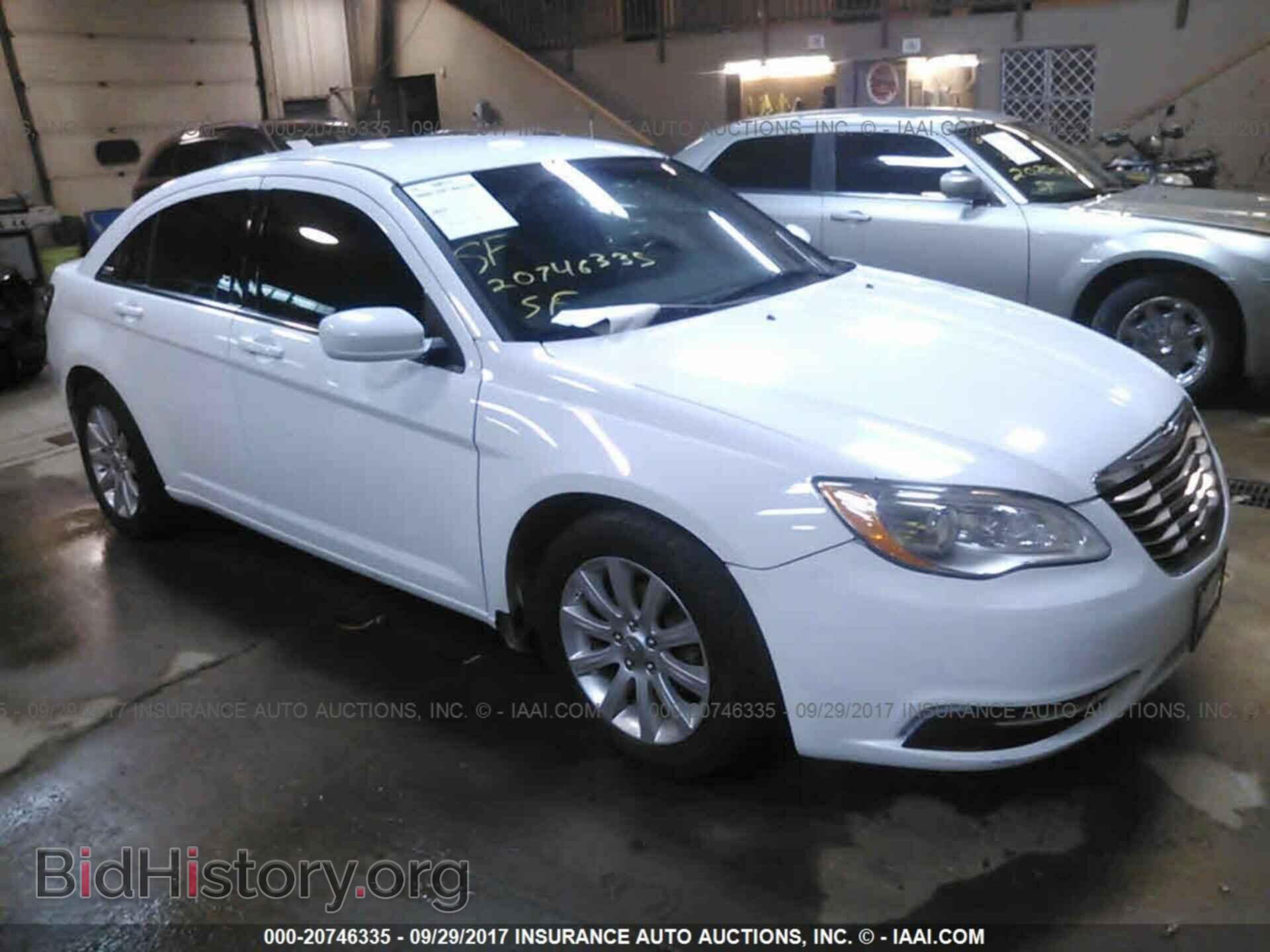 Photo 1C3CCBBG8DN573249 - Chrysler 200 2013
