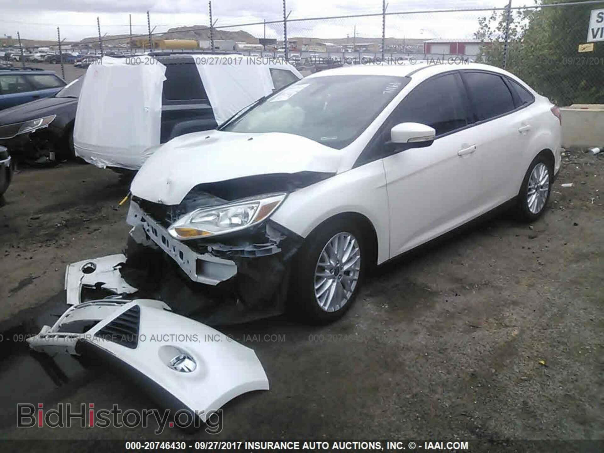 2012 Ford Focus - VIN: 1FAHP3H2XCL215531 - Photo 2