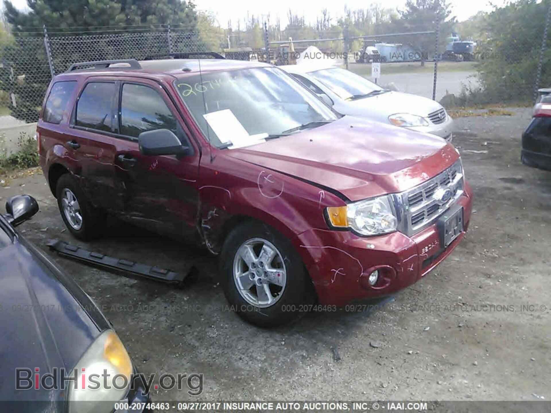 Фотография 1FMCU0DG8BKB10886 - Ford Escape 2011