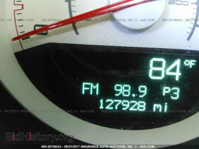 2011 Dodge CHALLENGER (VIN 2B3CJ4DG4BH569975) — photo 7 of 10