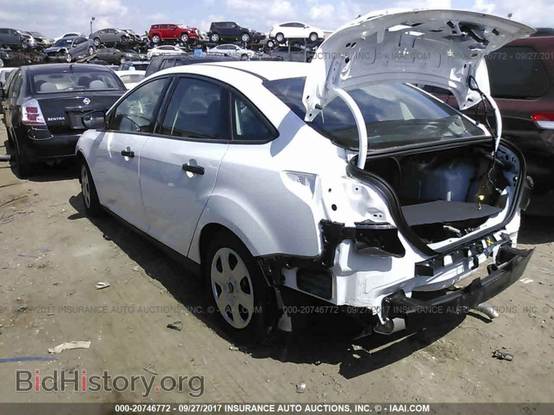2016 Ford Focus - VIN: 1FADP3E26GL356525 - Фото 3