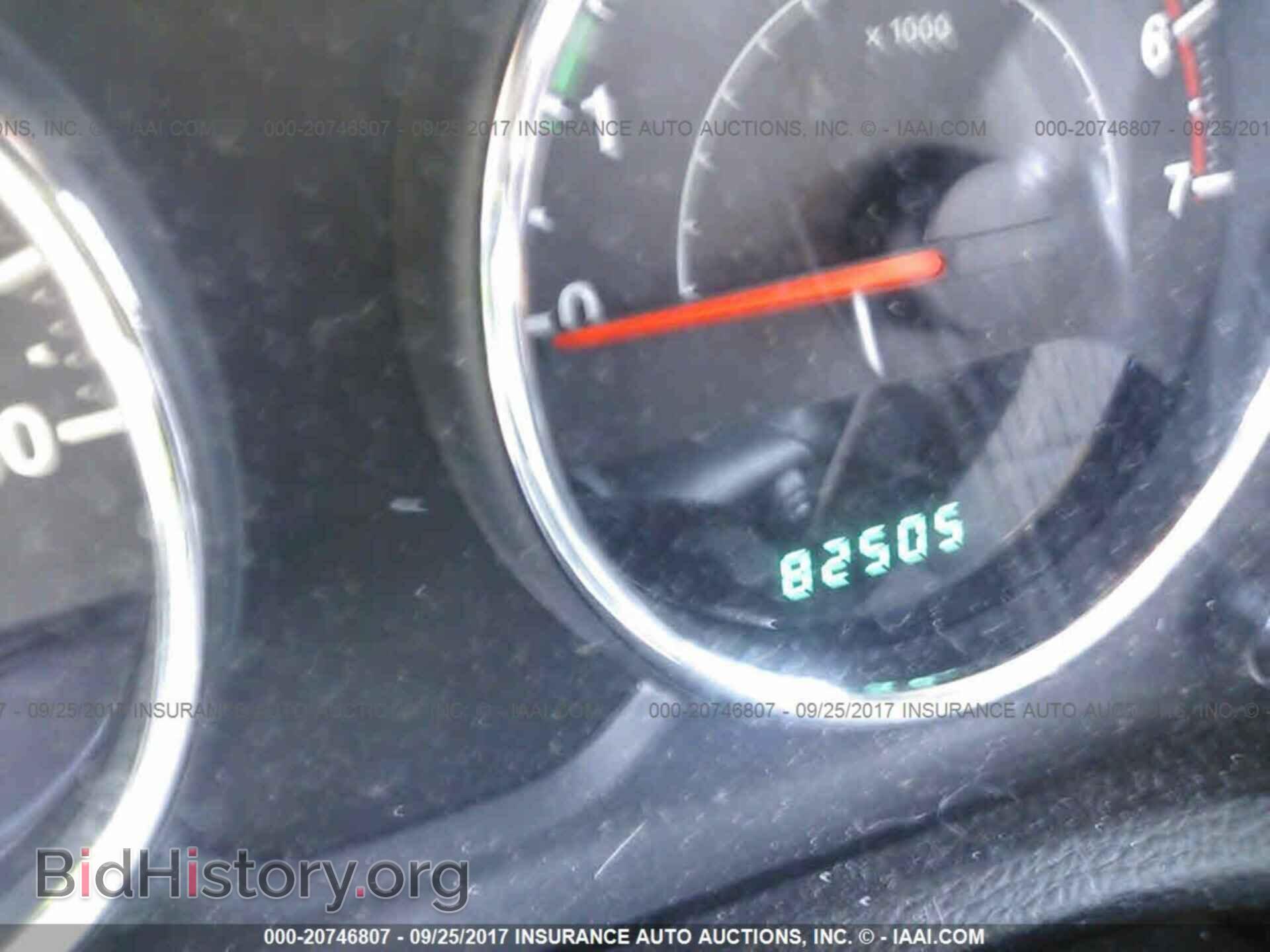 2011 Jeep Wrangler - VIN: 1J4AA2D15BL510520 - Фото 7