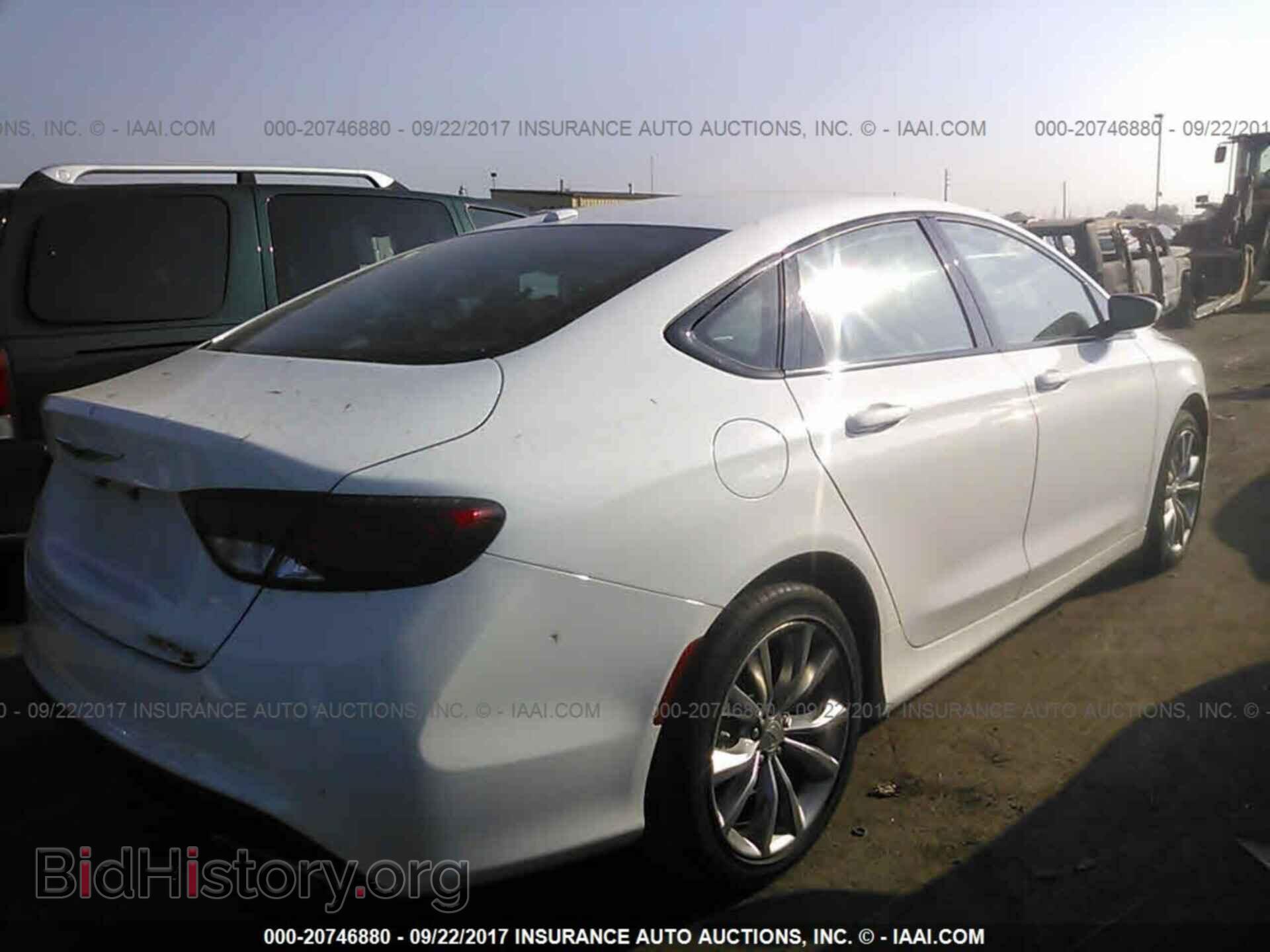 2016 Chrysler 200 - VIN: 1C3CCCBB1GN132268 - Фото 4