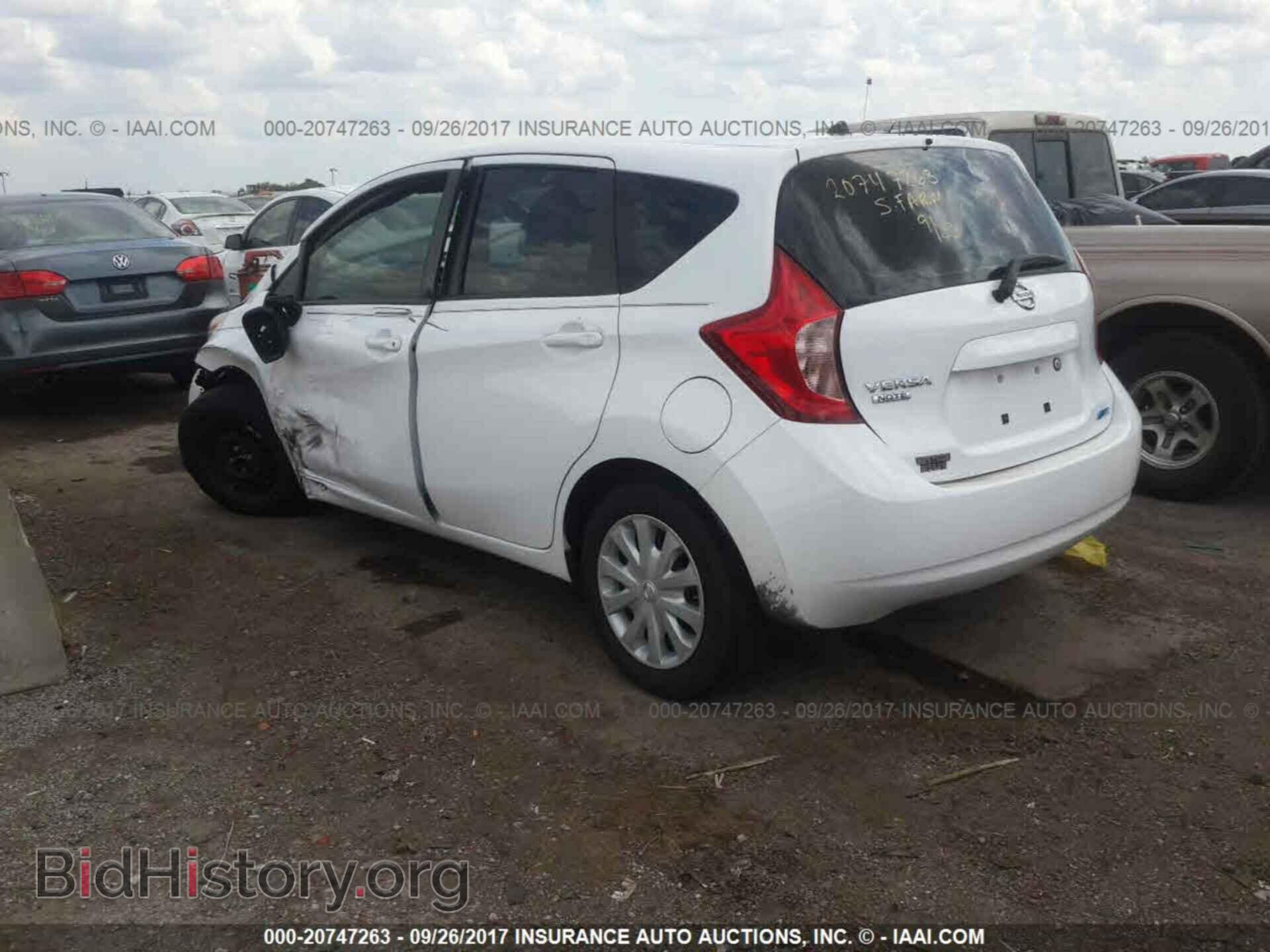 2016 Nissan Versa note - VIN: 3N1CE2CP8GL374293 - Фото 3