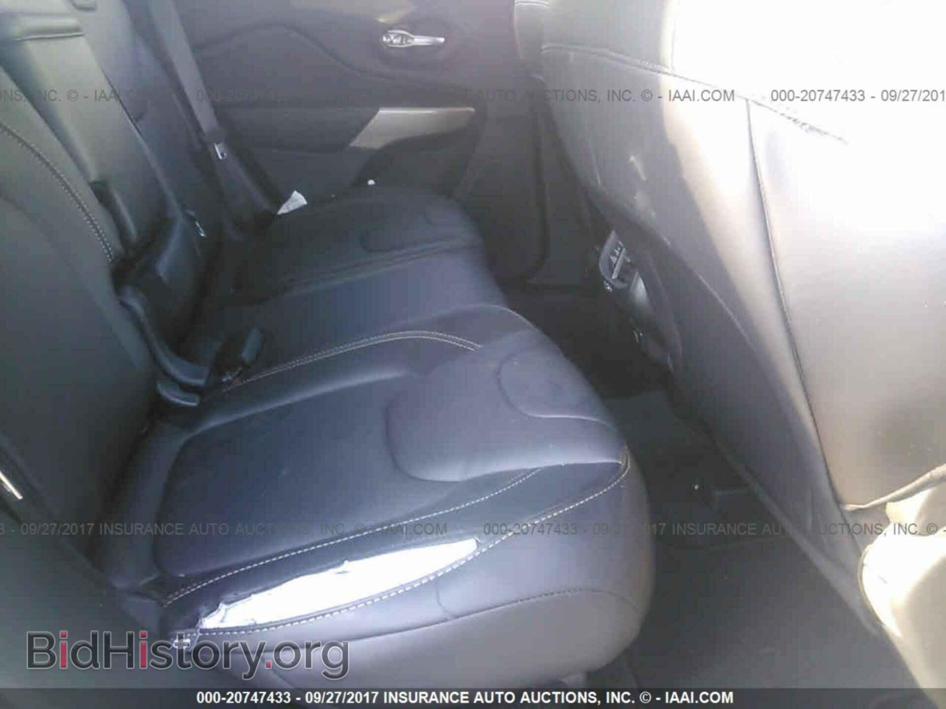 2017 Jeep Cherokee - VIN: 1C4PJMDB2HW613051 - Фото 7