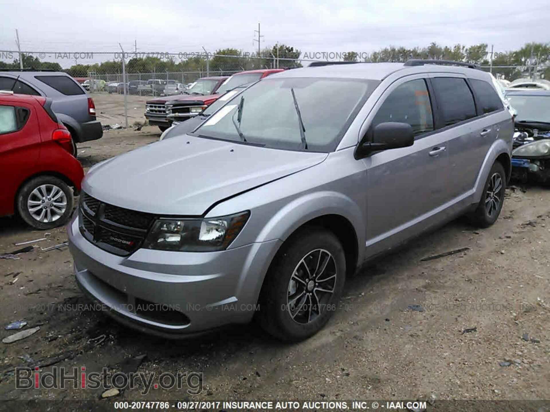 2017 Dodge Journey - VIN: 3C4PDCAB2HT662083 - Фото 2