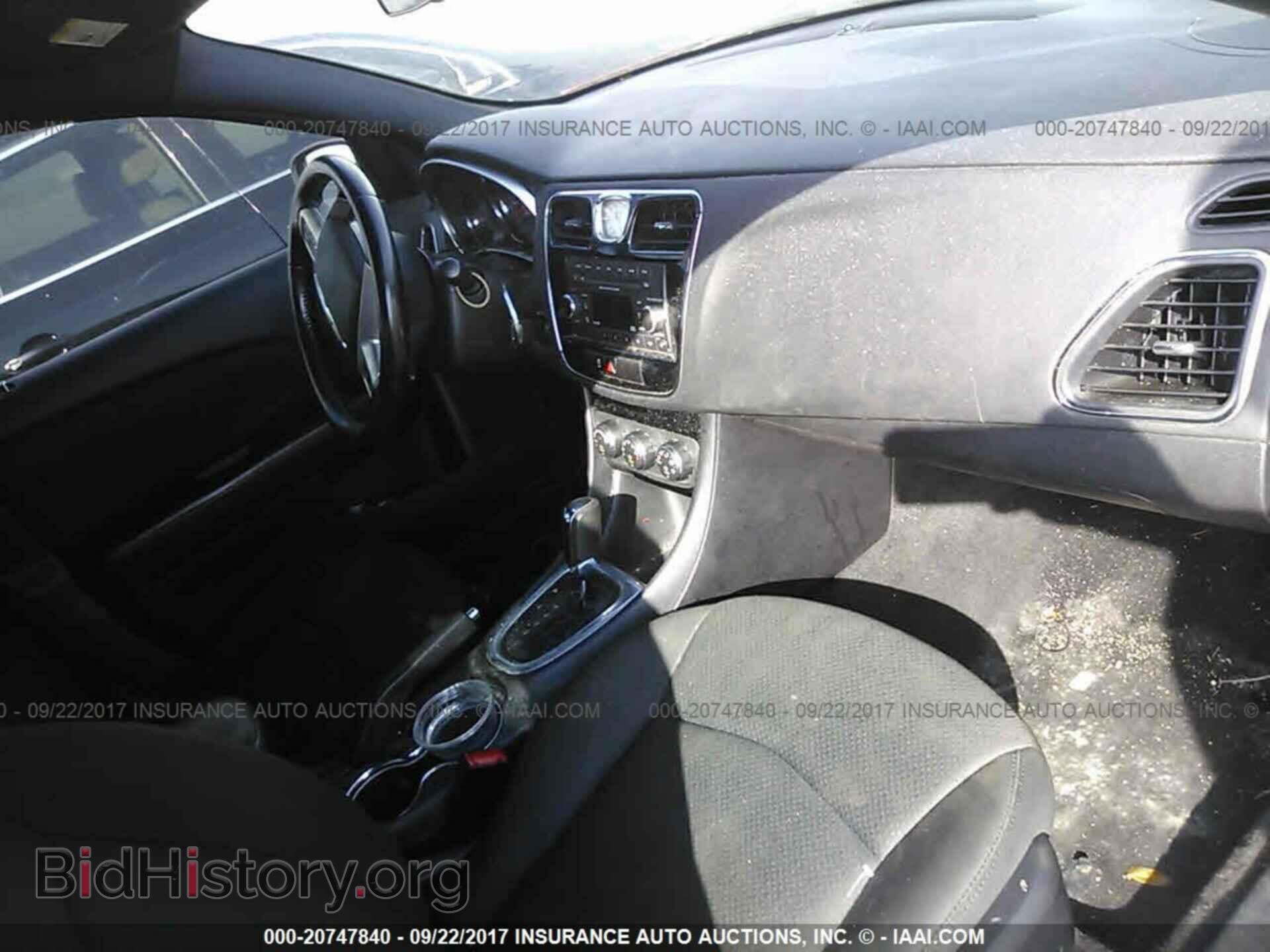 2012 Chrysler 200 - VIN: 1C3CCBBB5CN170543 - Фото 5