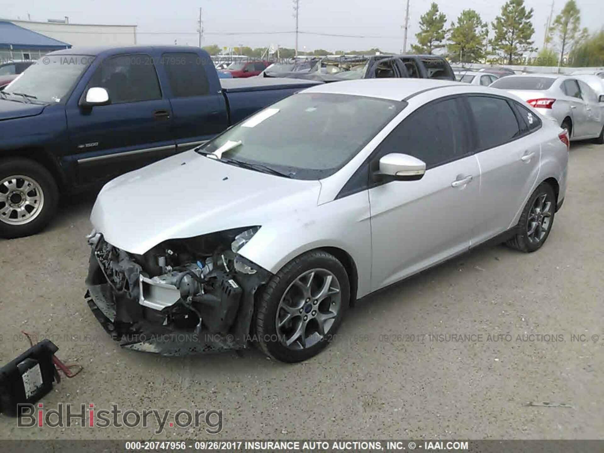 2013 Ford Focus - VIN: 1FADP3F28DL236011 - Photo 2