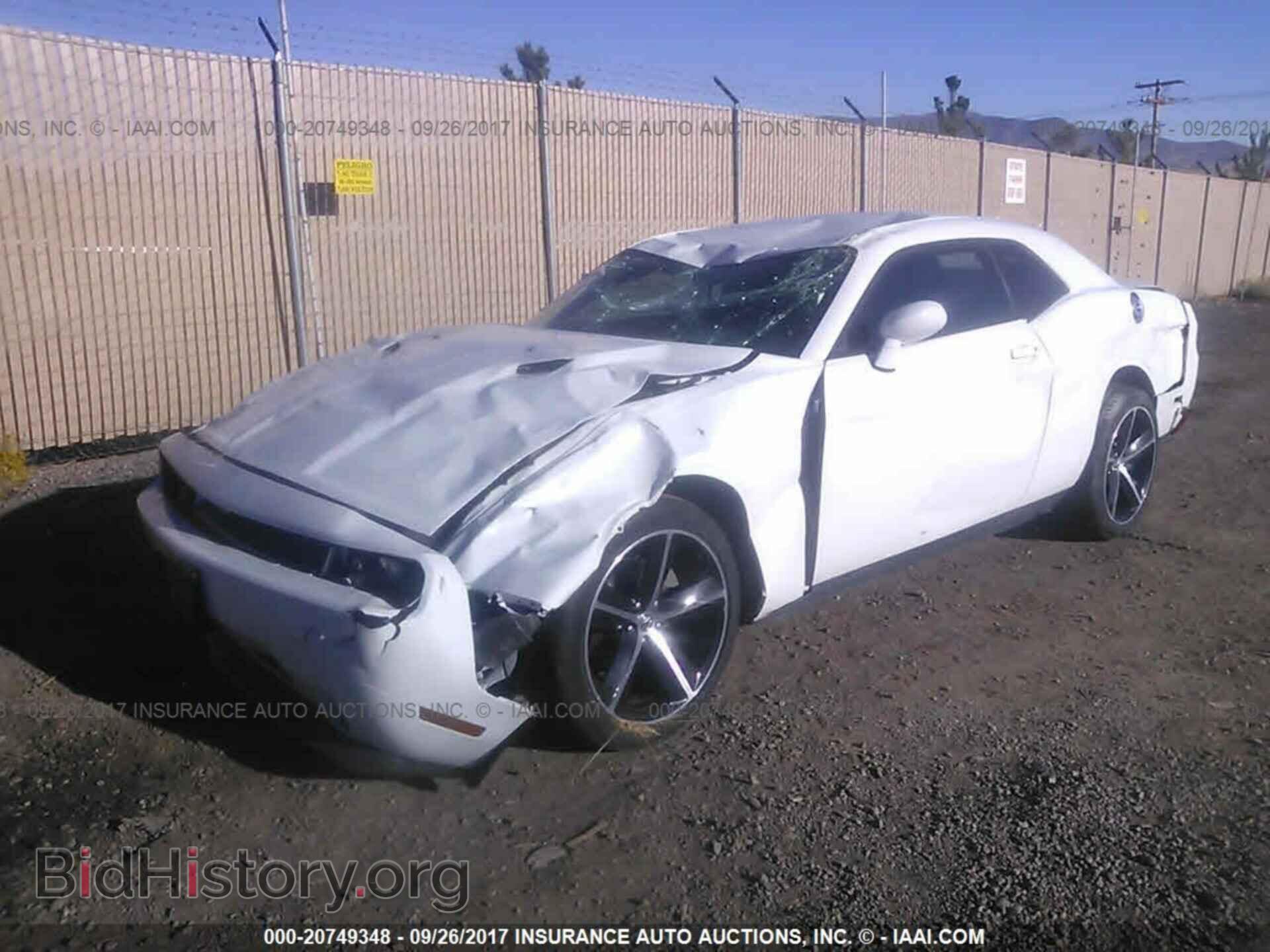 2012 Dodge Challenger - VIN: 2C3CDYAG0CH186722 - Фото 2