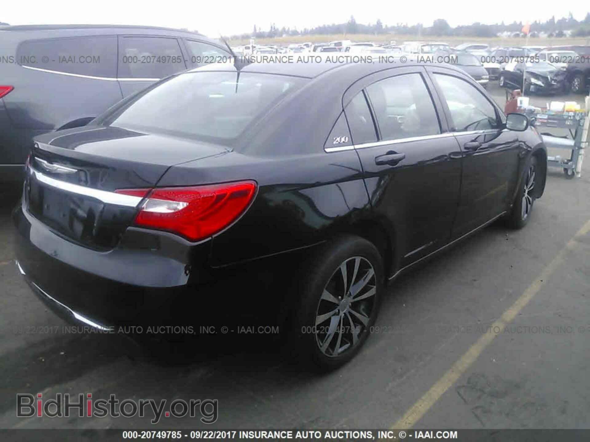 2014 Chrysler 200 - VIN: 1C3CCBBB6EN183403 - Photo 4