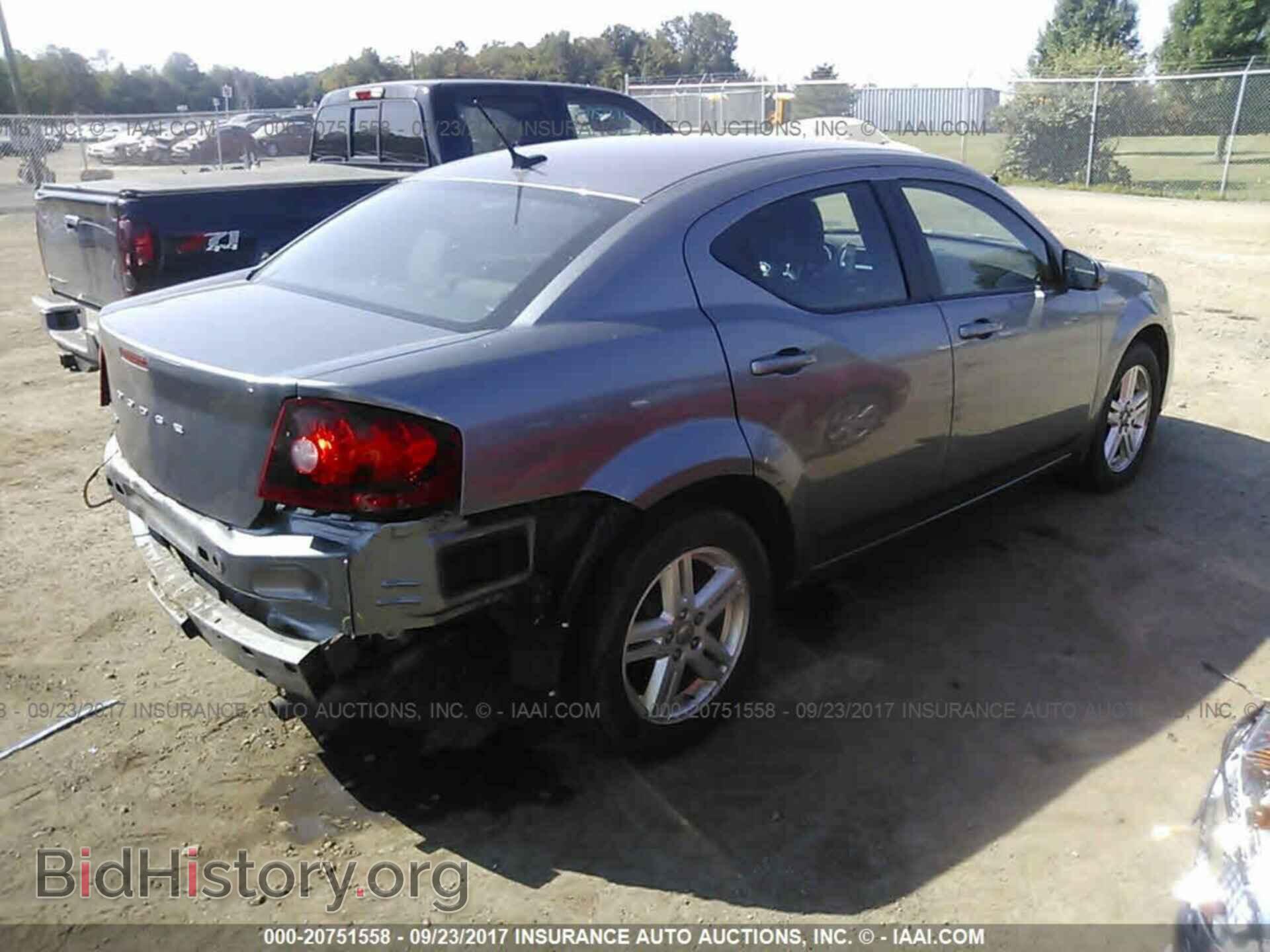 2011 Dodge Avenger - VIN: 1B3BD1FB4BN583708 - Фото 4