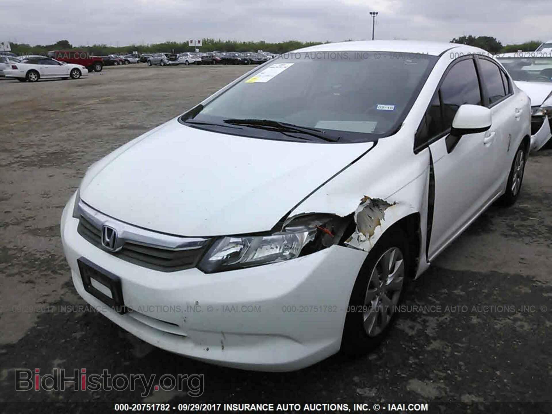 2012 Honda Civic - VIN: 2HGFB2F50CH558791 - Photo 2