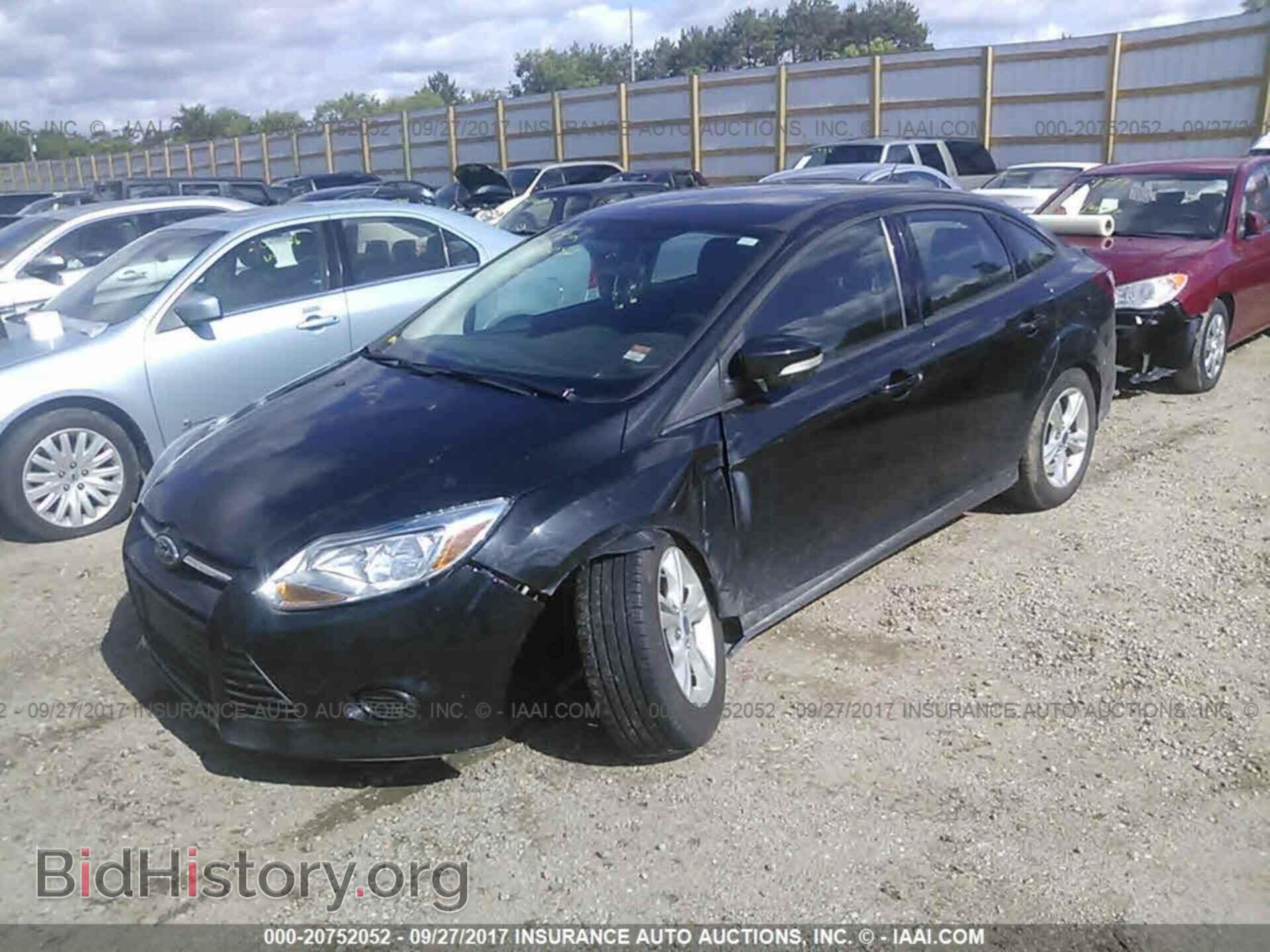 2014 Ford Focus - VIN: 1FADP3F2XEL228185 - Photo 2