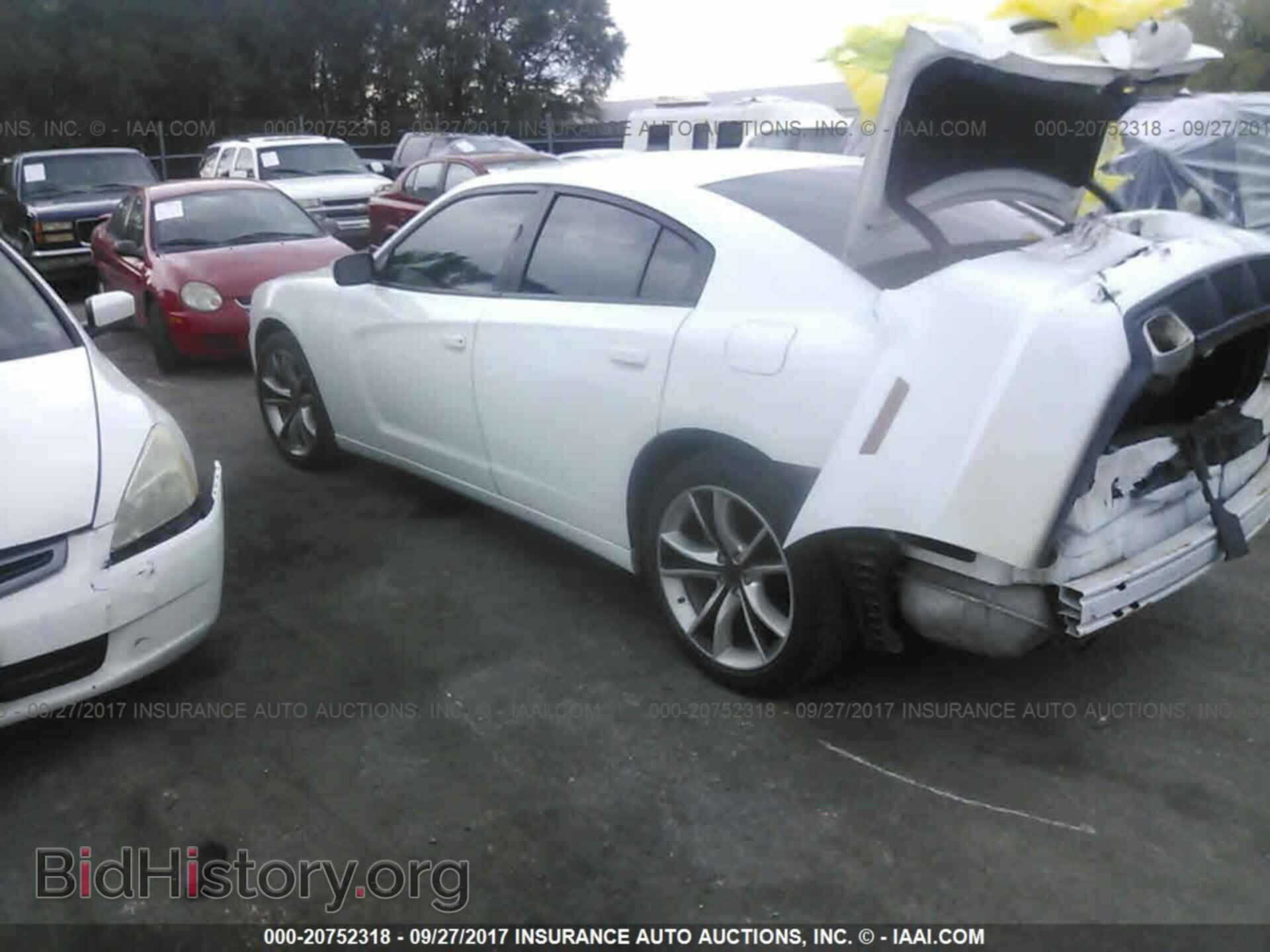 2013 Dodge Charger - VIN: 2C3CDXAG6DH648325 - Photo 3