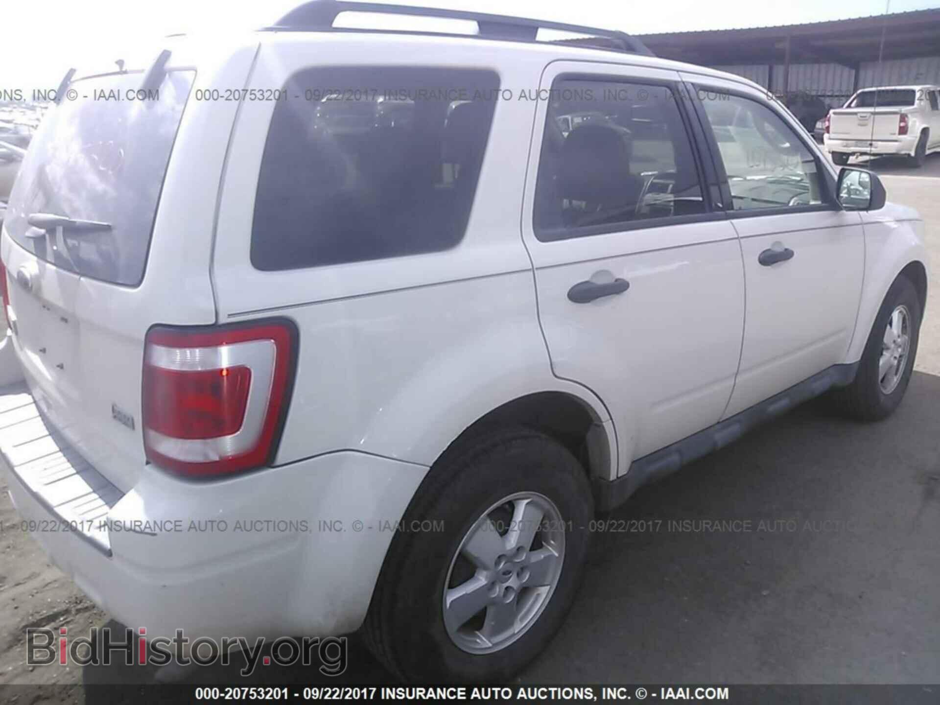 2011 Ford Escape - VIN: 1FMCU9DG1BKB99592 - Photo 6