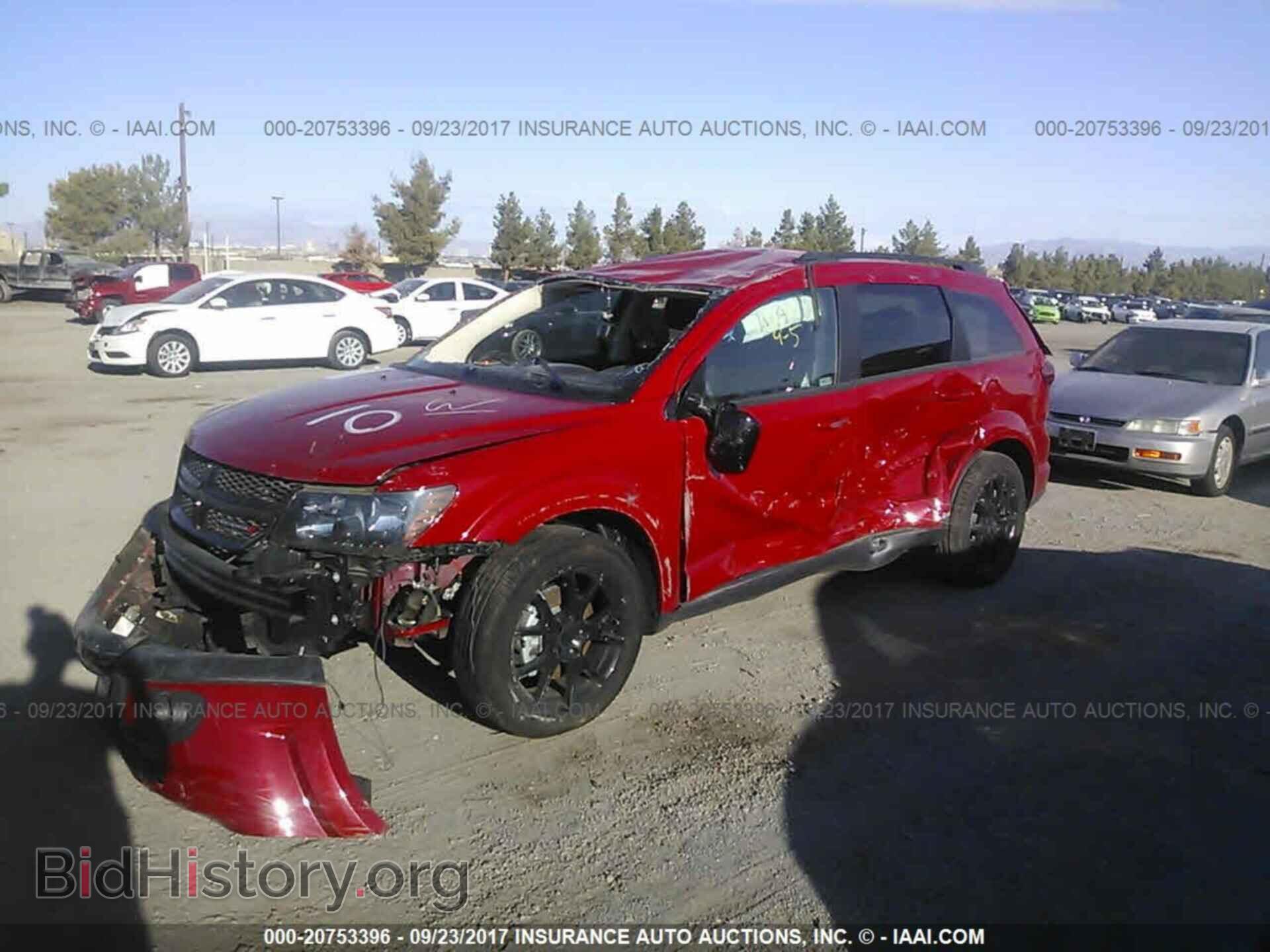 2017 Dodge Journey - VIN: 3C4PDCBBXHT534804 - Photo 2