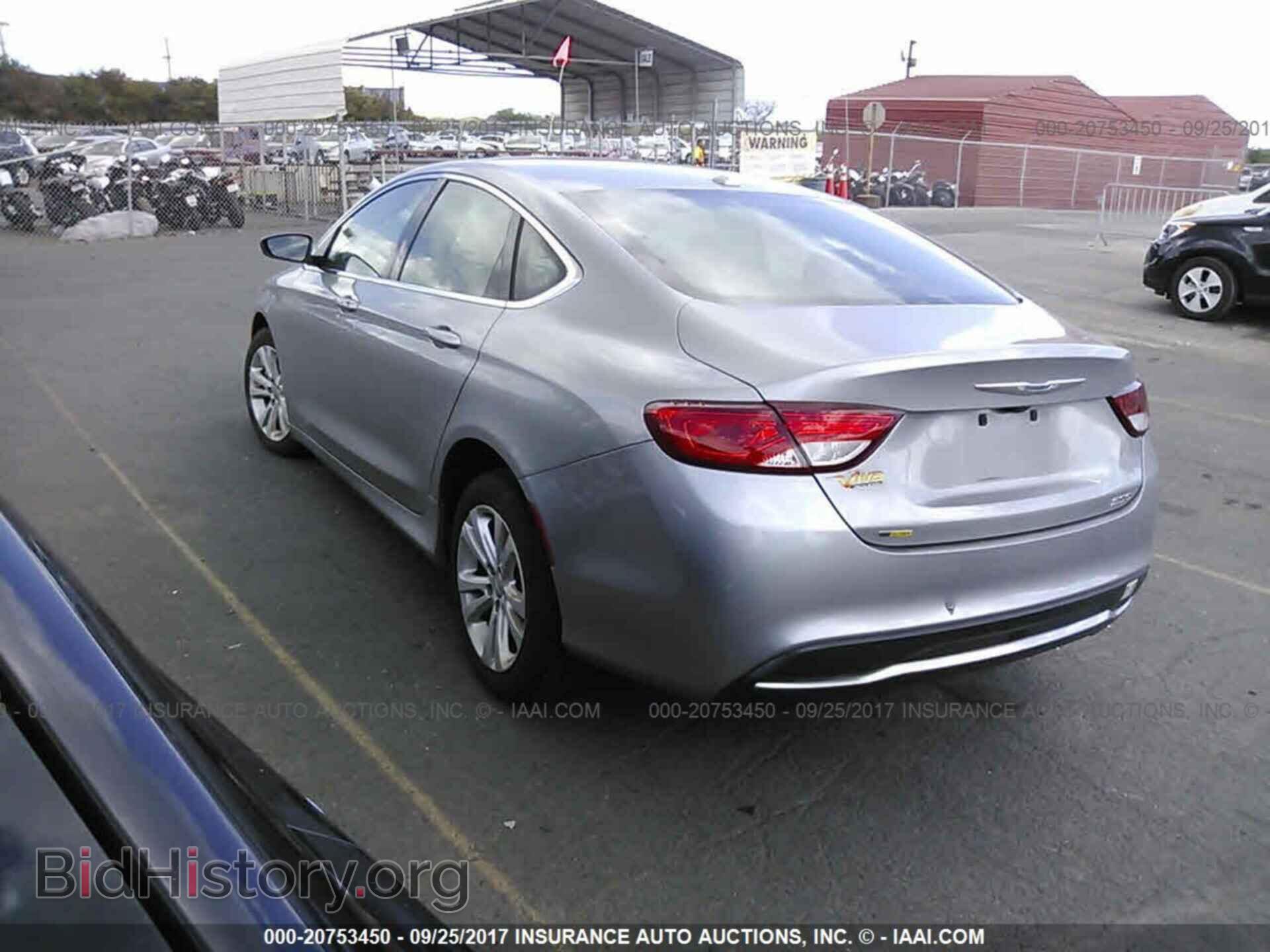2016 Chrysler 200 - VIN: 1C3CCCAB6GN110736 - Фото 3