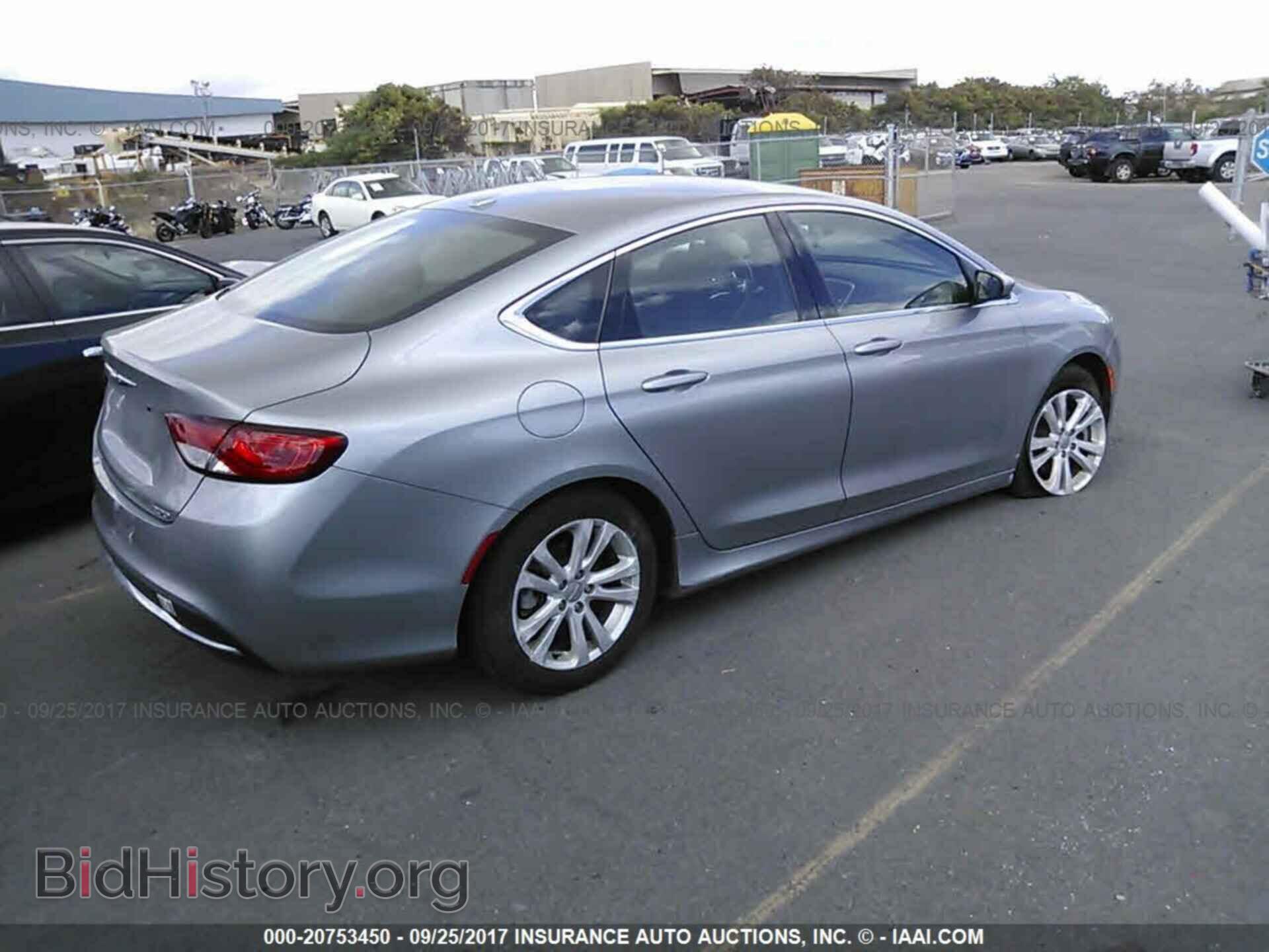 2016 Chrysler 200 - VIN: 1C3CCCAB6GN110736 - Фото 4