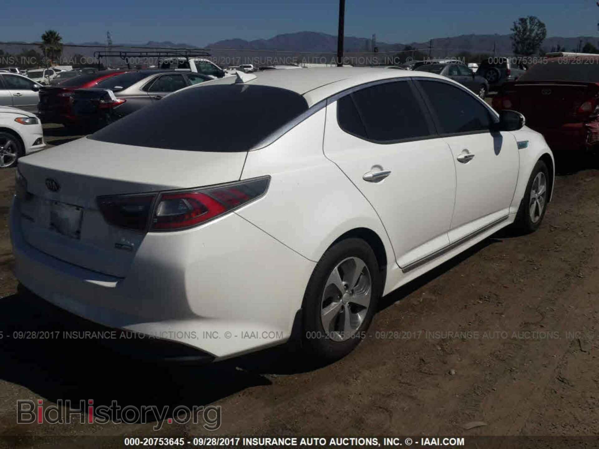 2015 Kia Optima - VIN: KNAGM4AD4F5086711 - Photo 4
