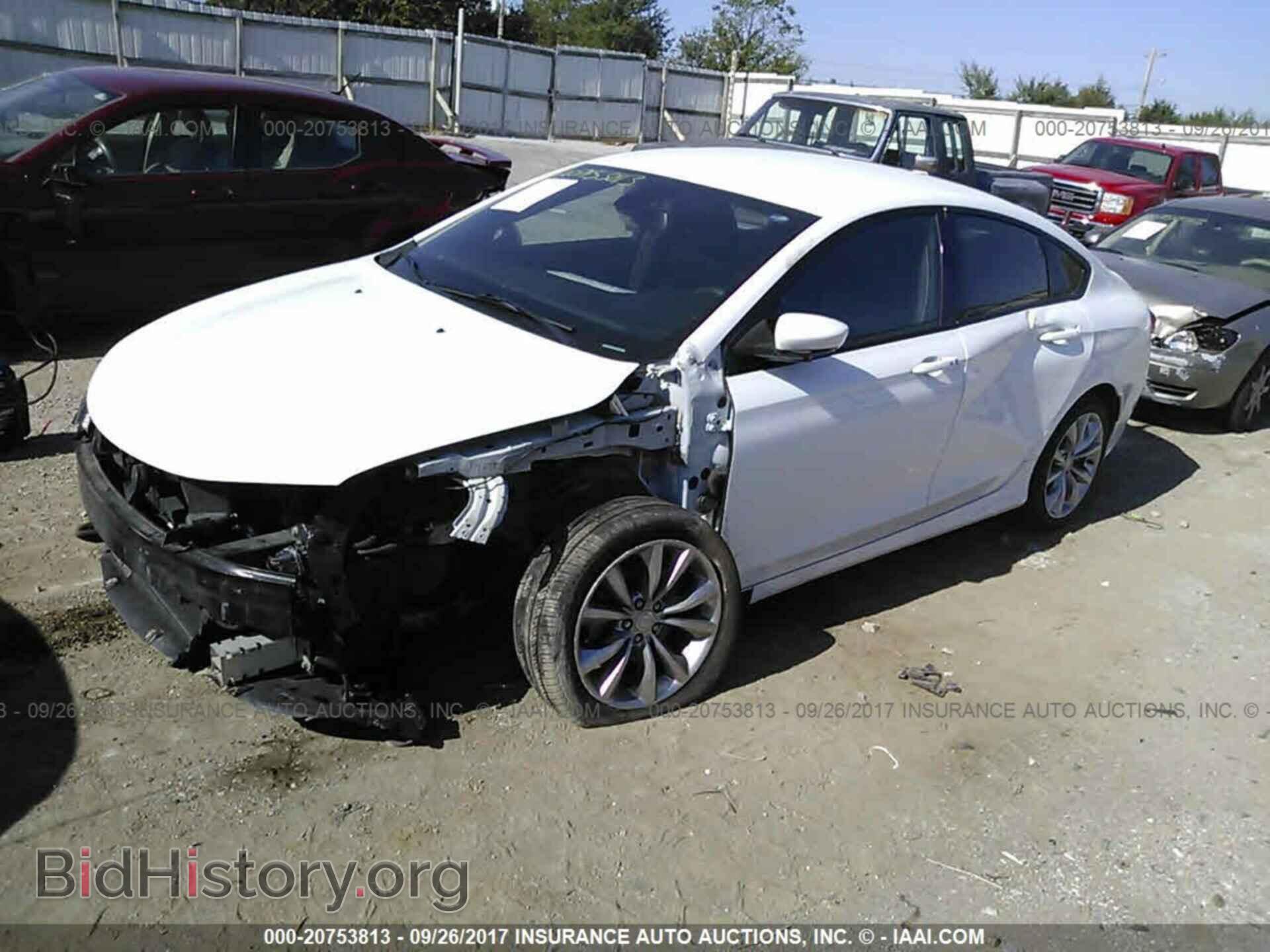 2015 Chrysler 200 - VIN: 1C3CCCBB7FN700151 - Photo 2