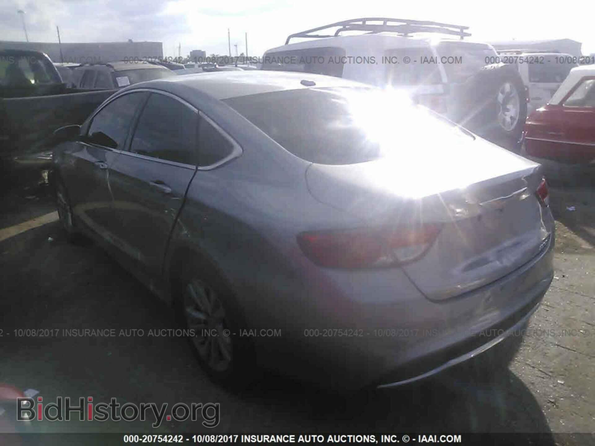 2015 Chrysler 200 - VIN: 1C3CCCAB7FN595368 - Photo 3
