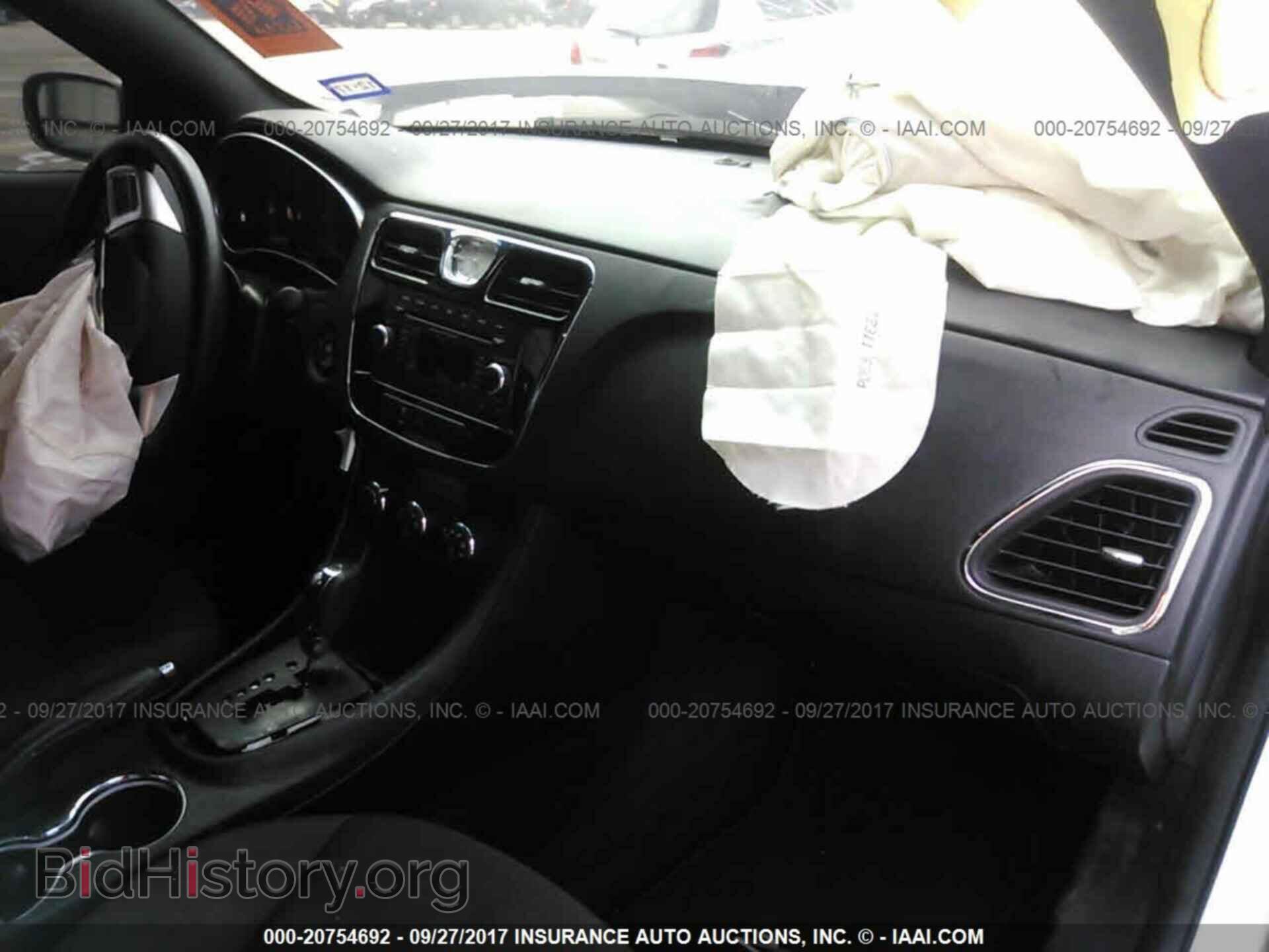 2013 Chrysler 200 - VIN: 1C3CCBBG7DN744847 - Фото 5