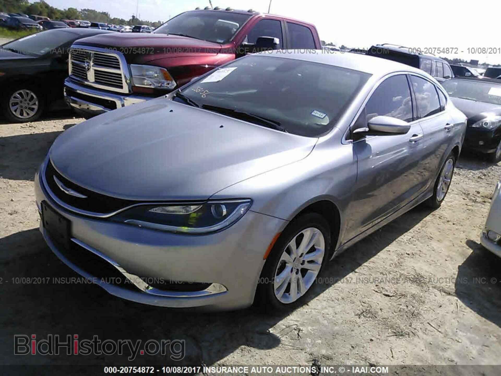 2015 Chrysler 200 - VIN: 1C3CCCAB8FN554585 - Photo 2