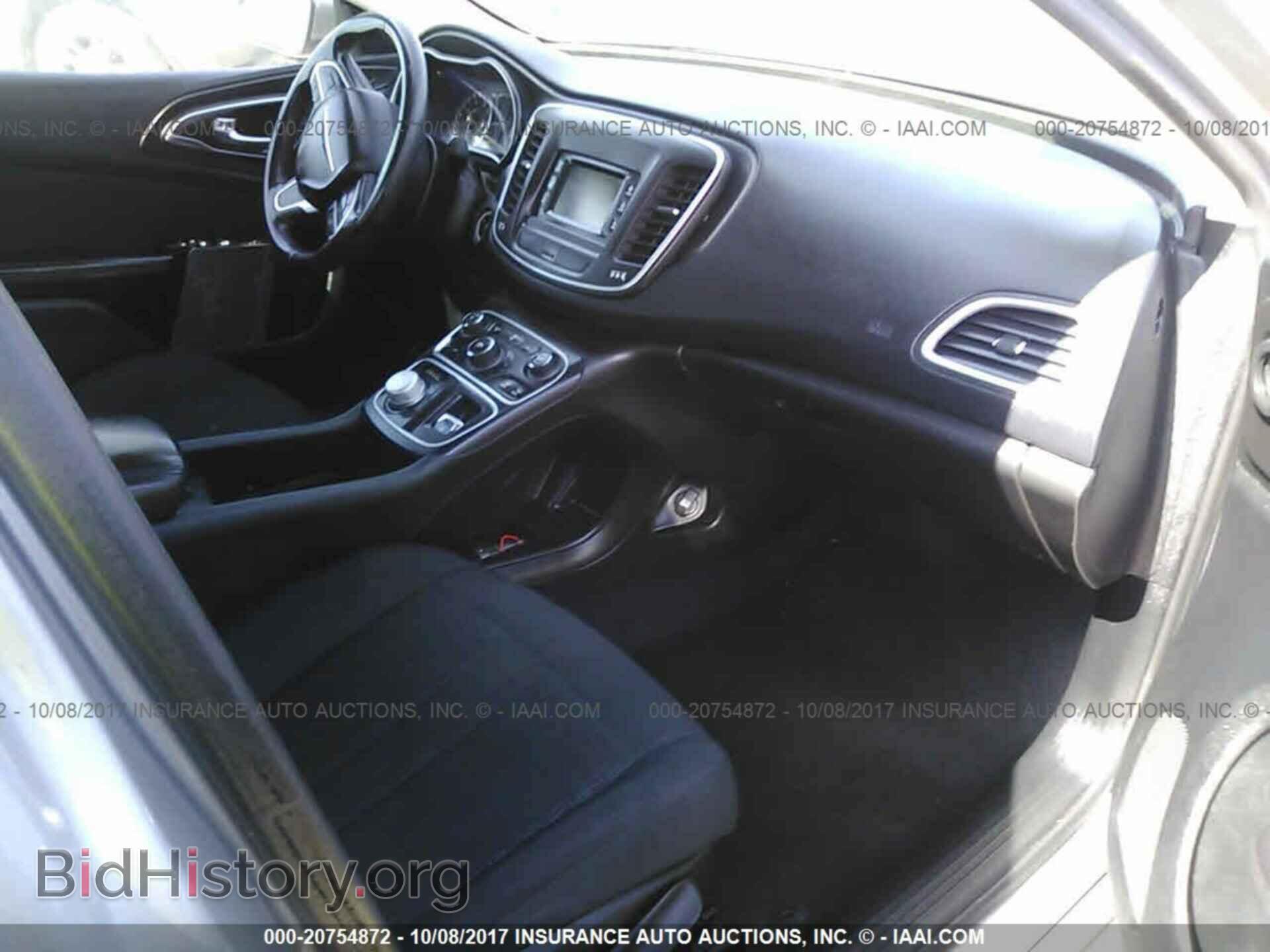 2015 Chrysler 200 - VIN: 1C3CCCAB8FN554585 - Photo 5