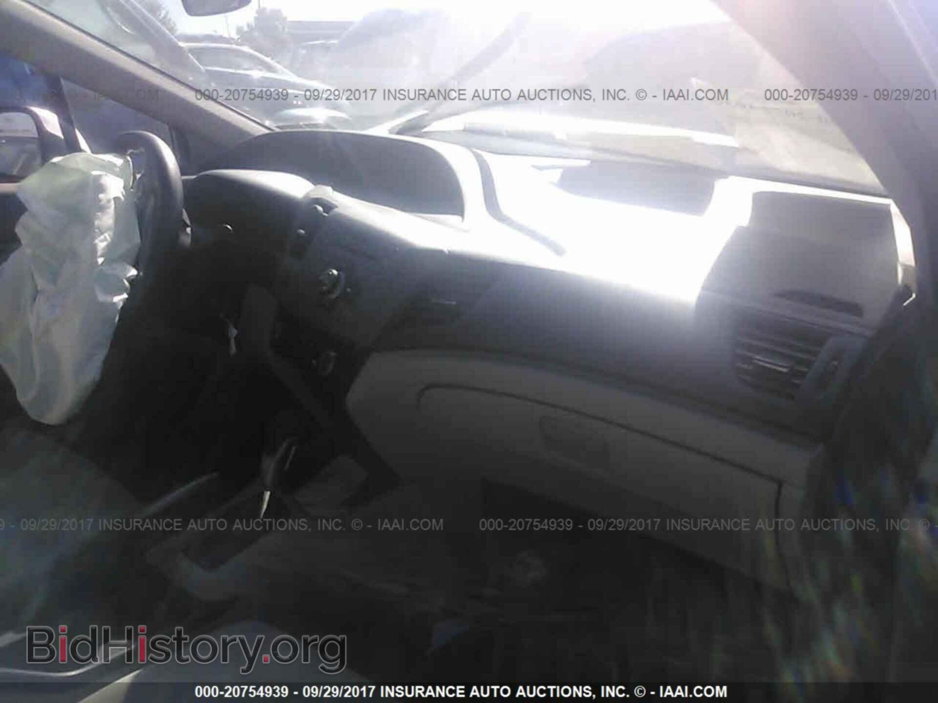 2012 Honda Civic - VIN: 19XFB2F59CE390935 - Photo 5