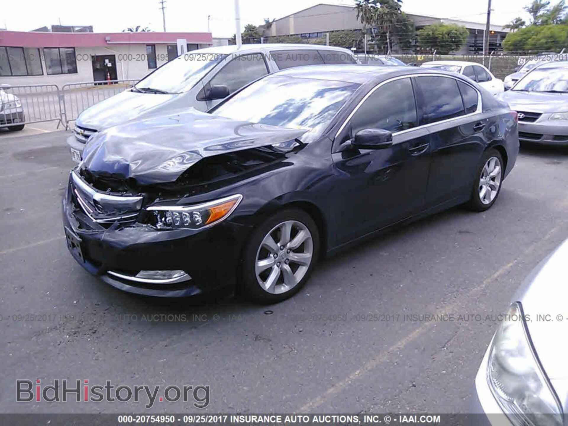2014 Acura Rlx - VIN: JH4KC1F33EC002305 - Photo 2