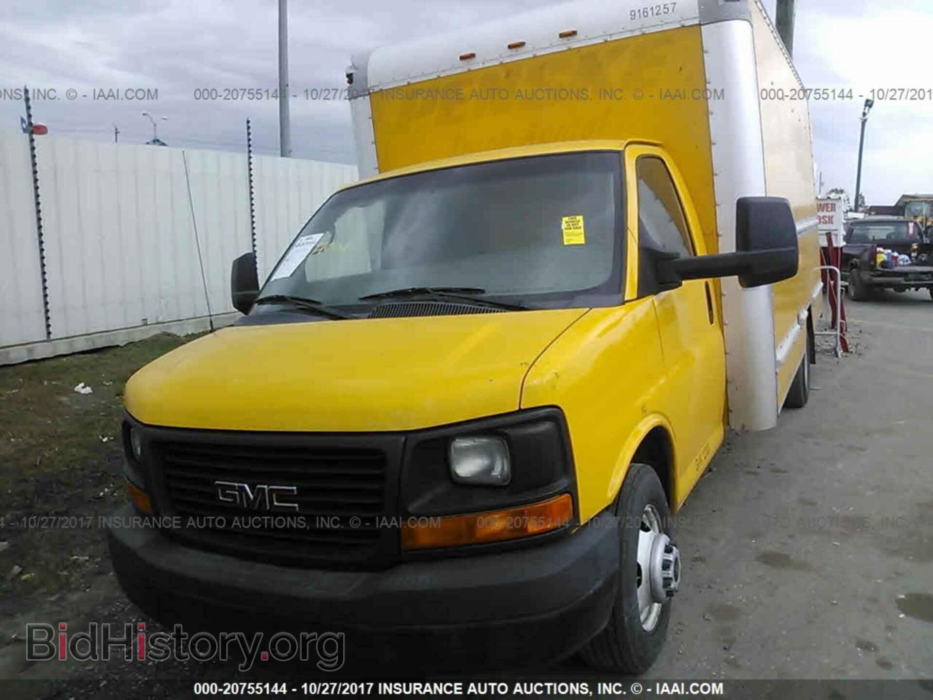 2012 Gmc Savana - VIN: 1GD374CG7C1905239 - Photo 2