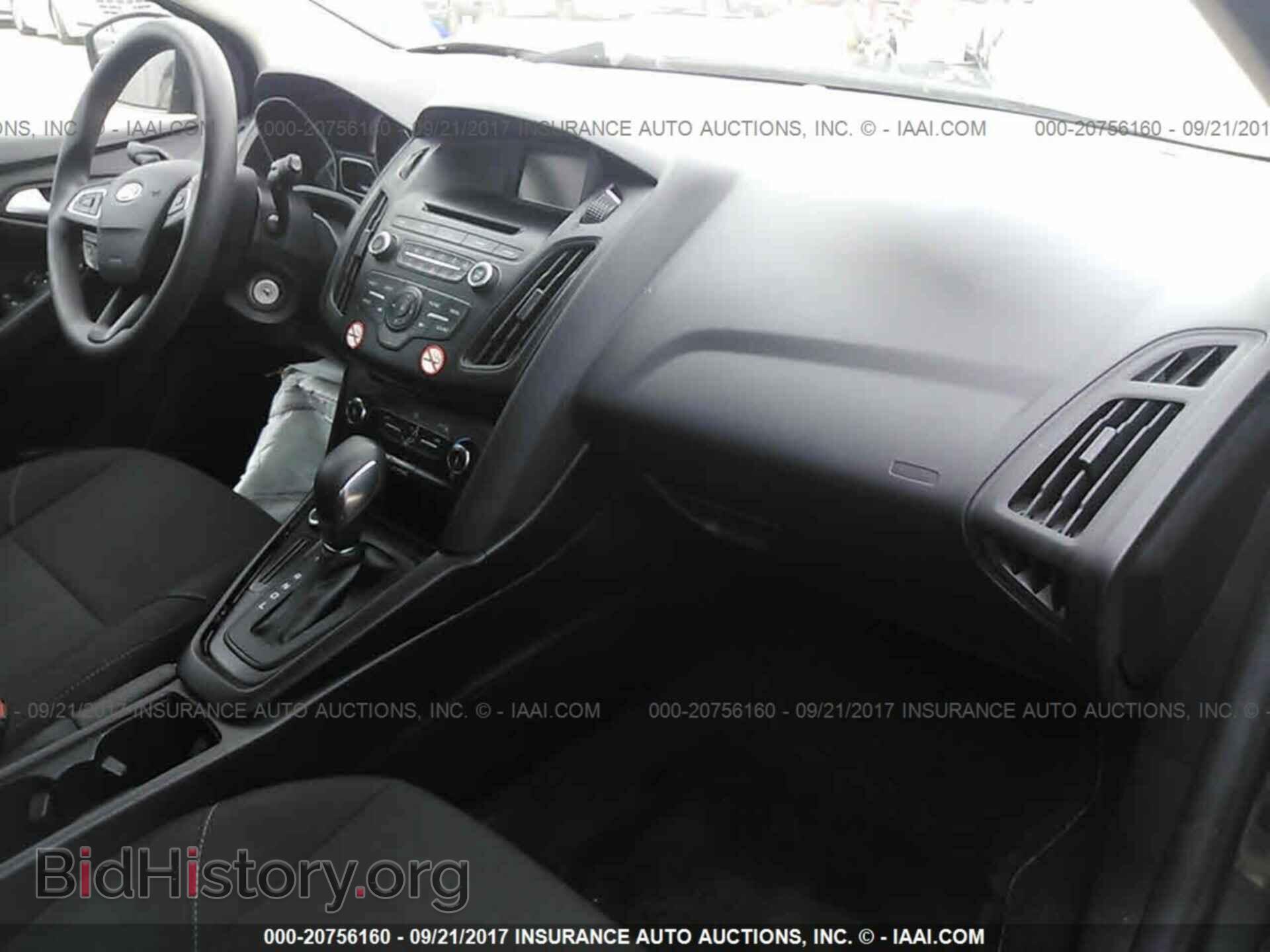 2017 Ford Focus - VIN: 1FADP3K25HL271715 - Photo 5