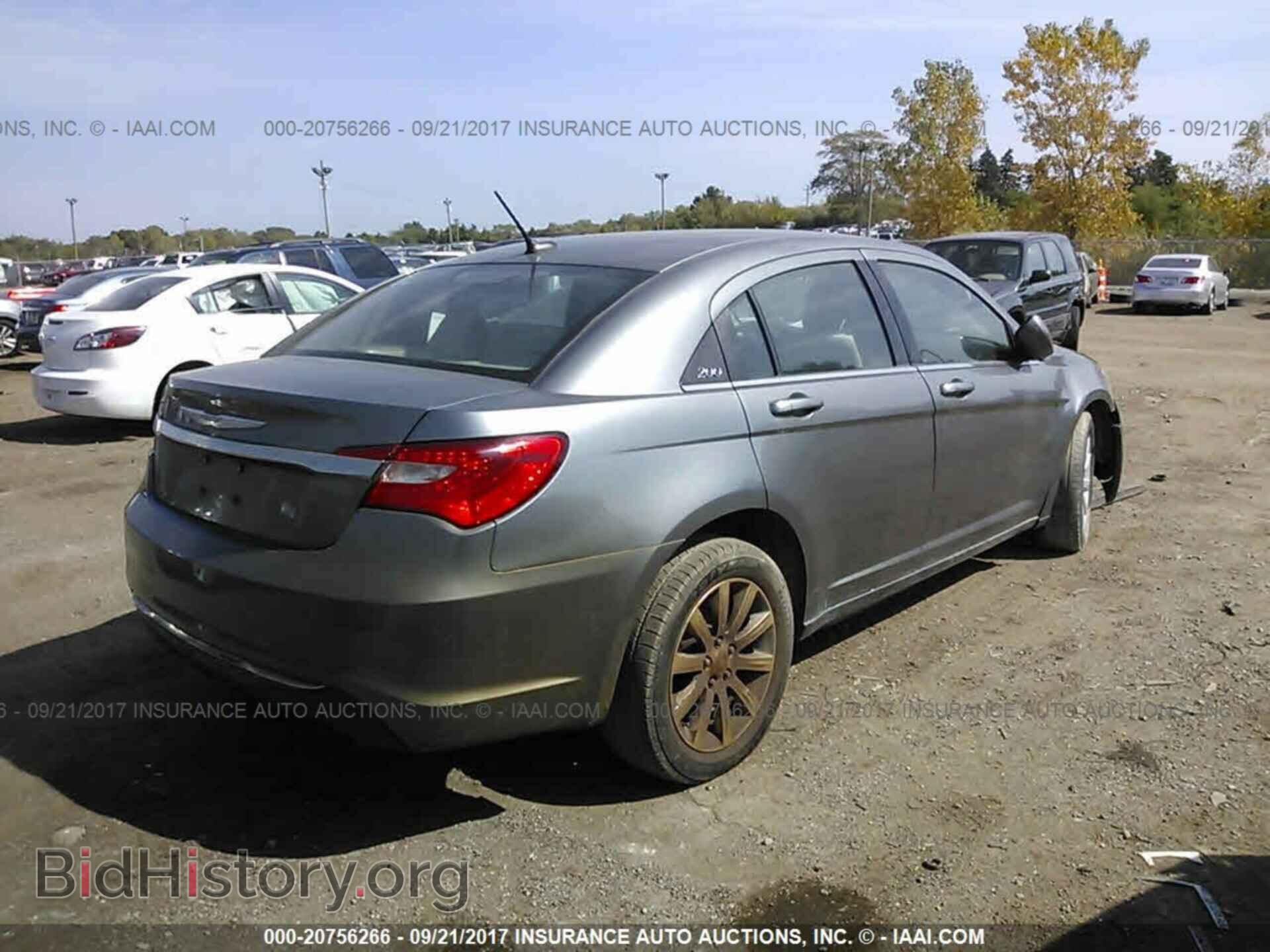 2012 Chrysler 200 - VIN: 1C3CCBBB3CN120174 - Фото 4