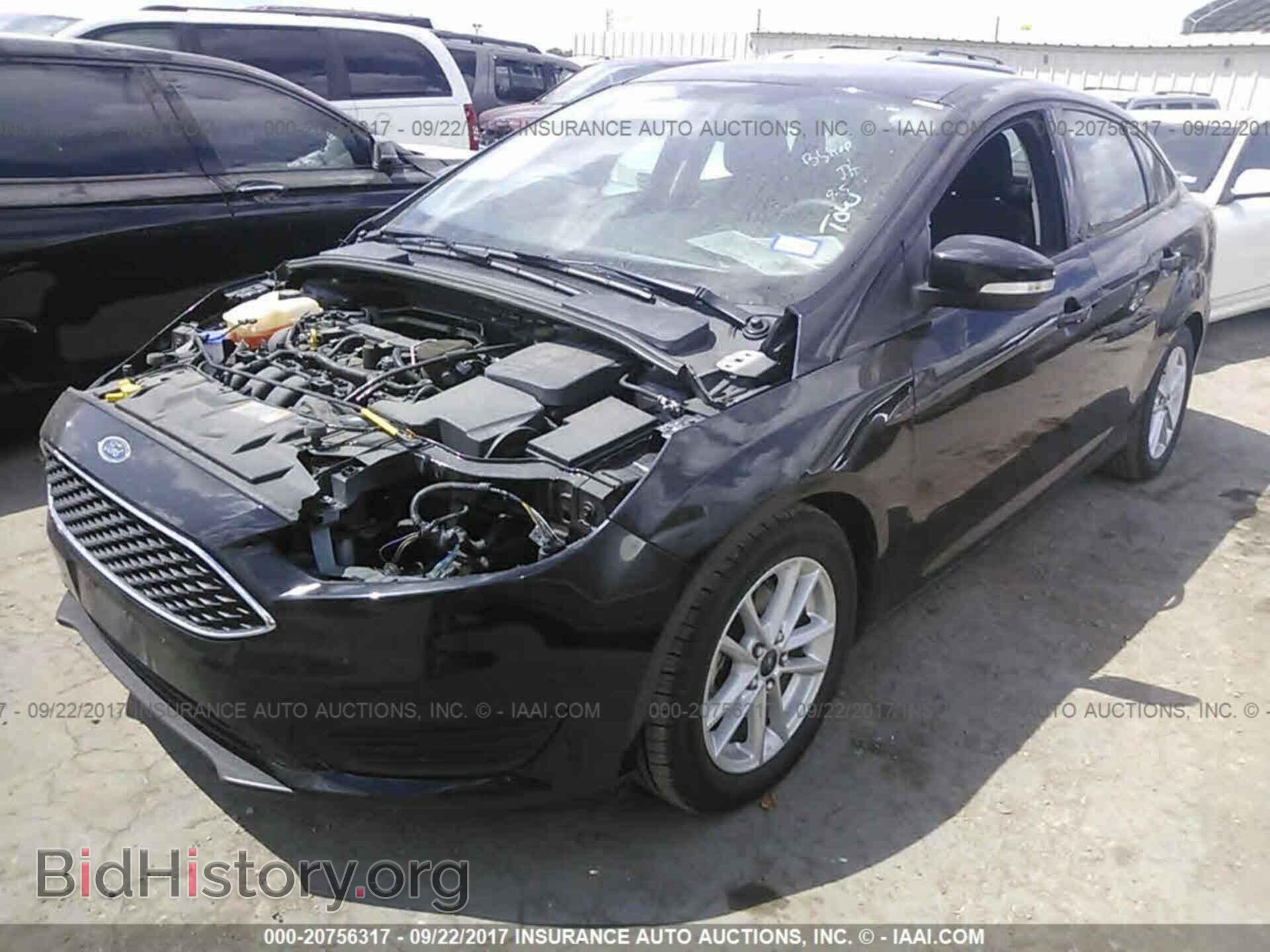 2016 Ford Focus - VIN: 1FADP3F25GL276888 - Фото 2