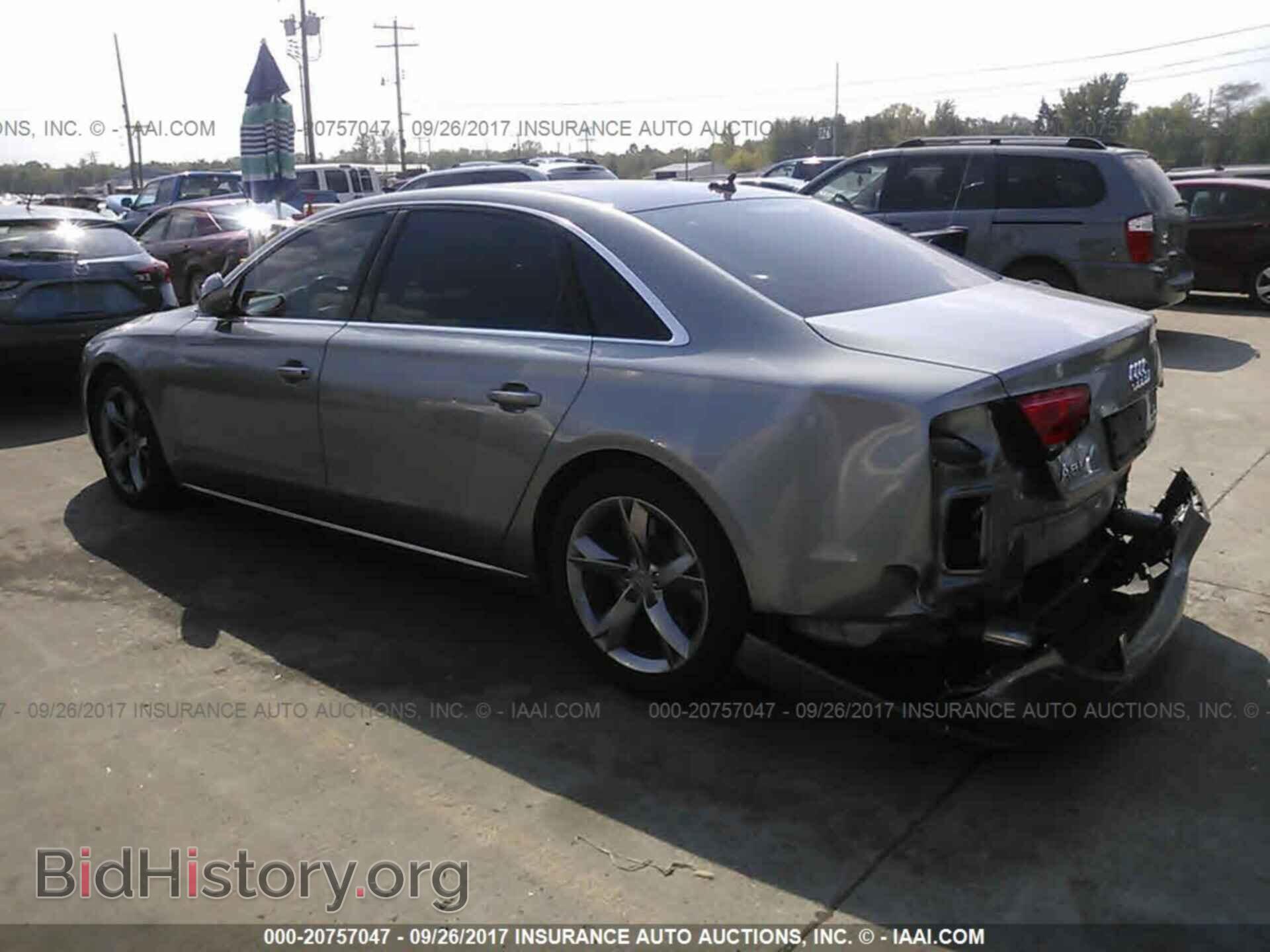 2011 Audi A8 - VIN: WAURVAFD6BN005652 - Photo 3