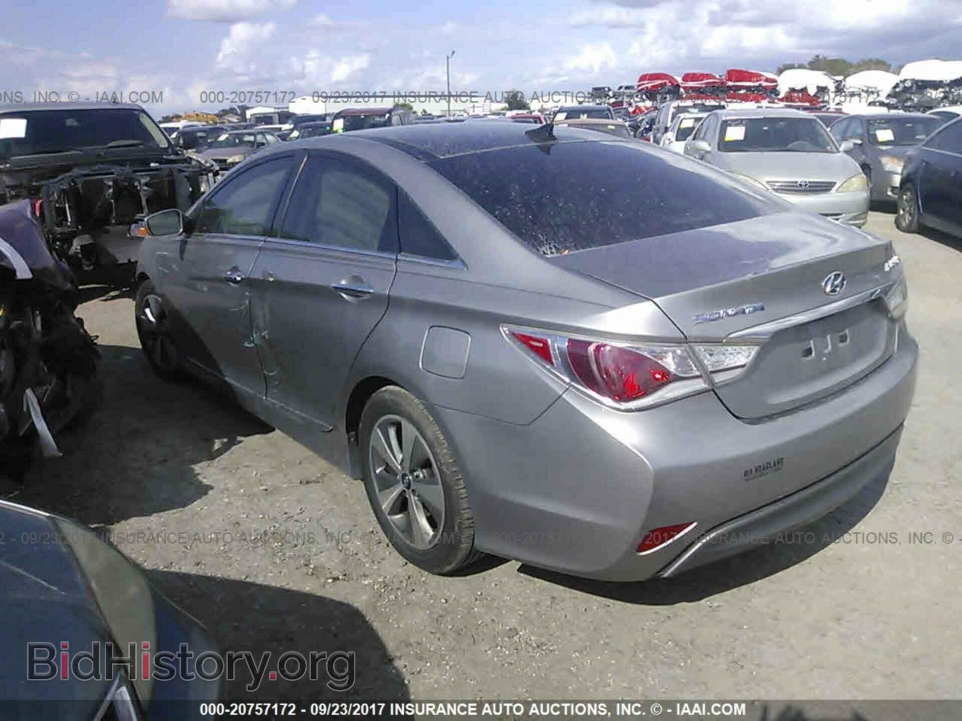 2012 Hyundai Sonata - VIN: KMHEC4A43CA023403 - Фото 3