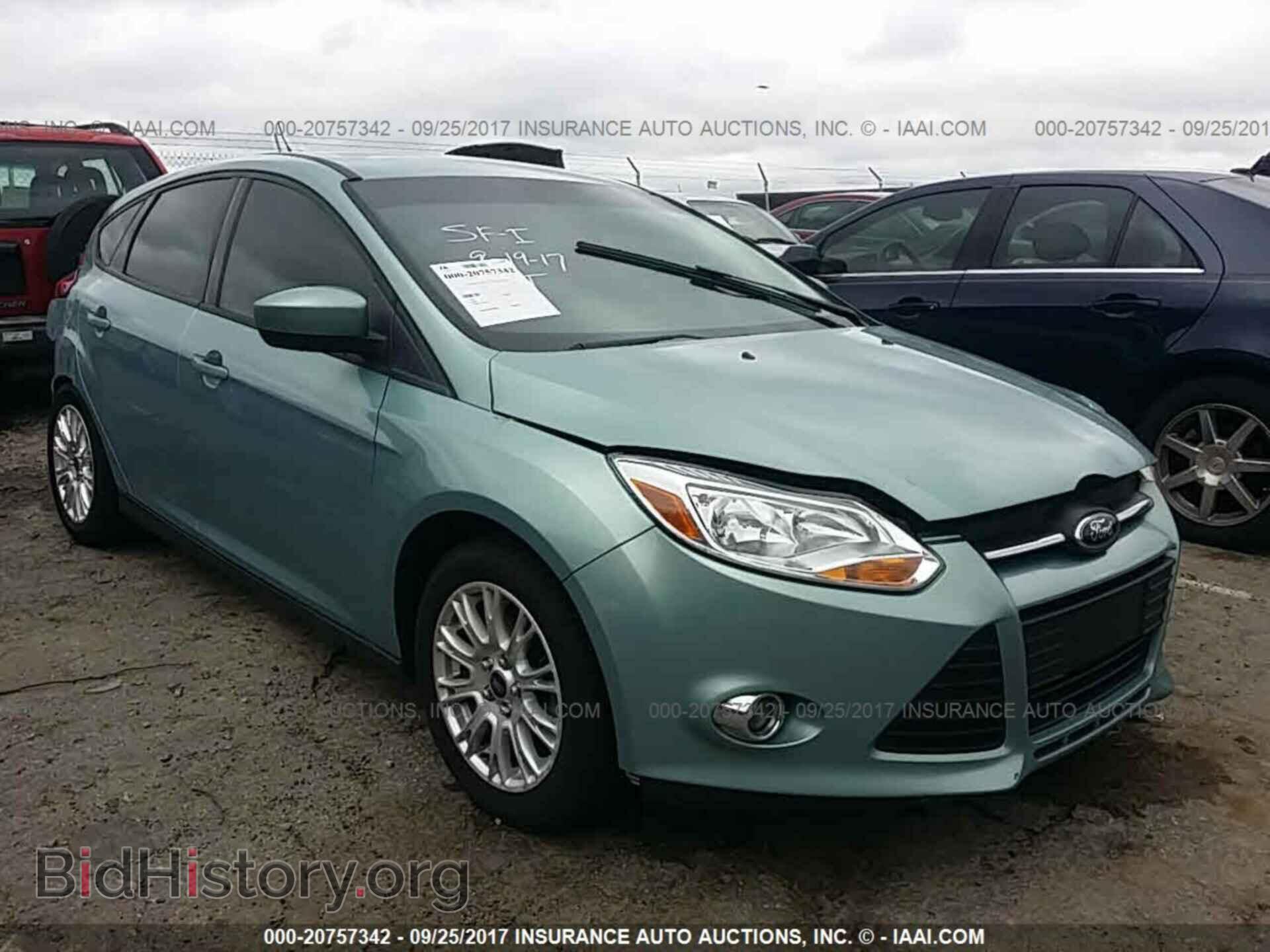 Photo 1FAHP3K24CL397641 - Ford Focus 2012