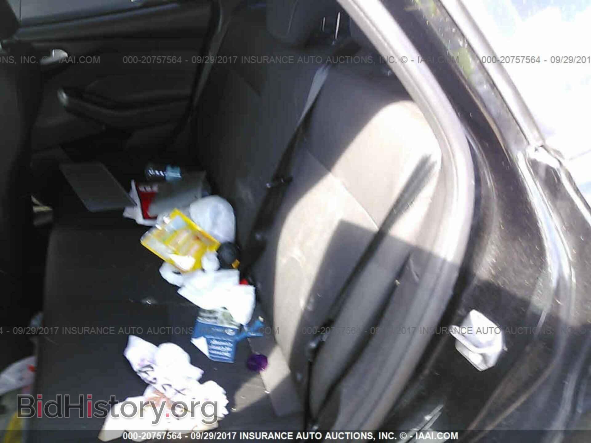 2015 Ford Focus - VIN: 1FADP3F20FL347901 - Photo 8