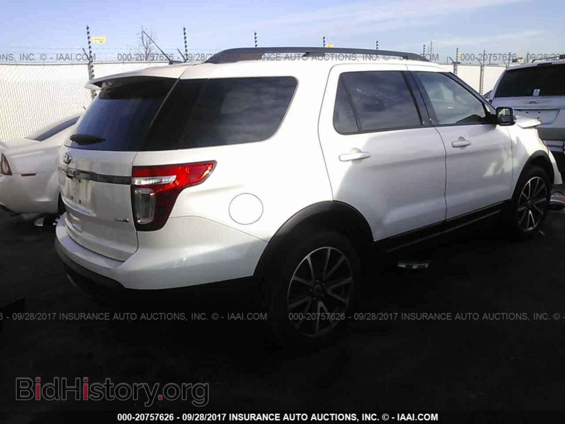 2015 Ford Explorer - VIN: 1FM5K8D84FGA77237 - Photo 4