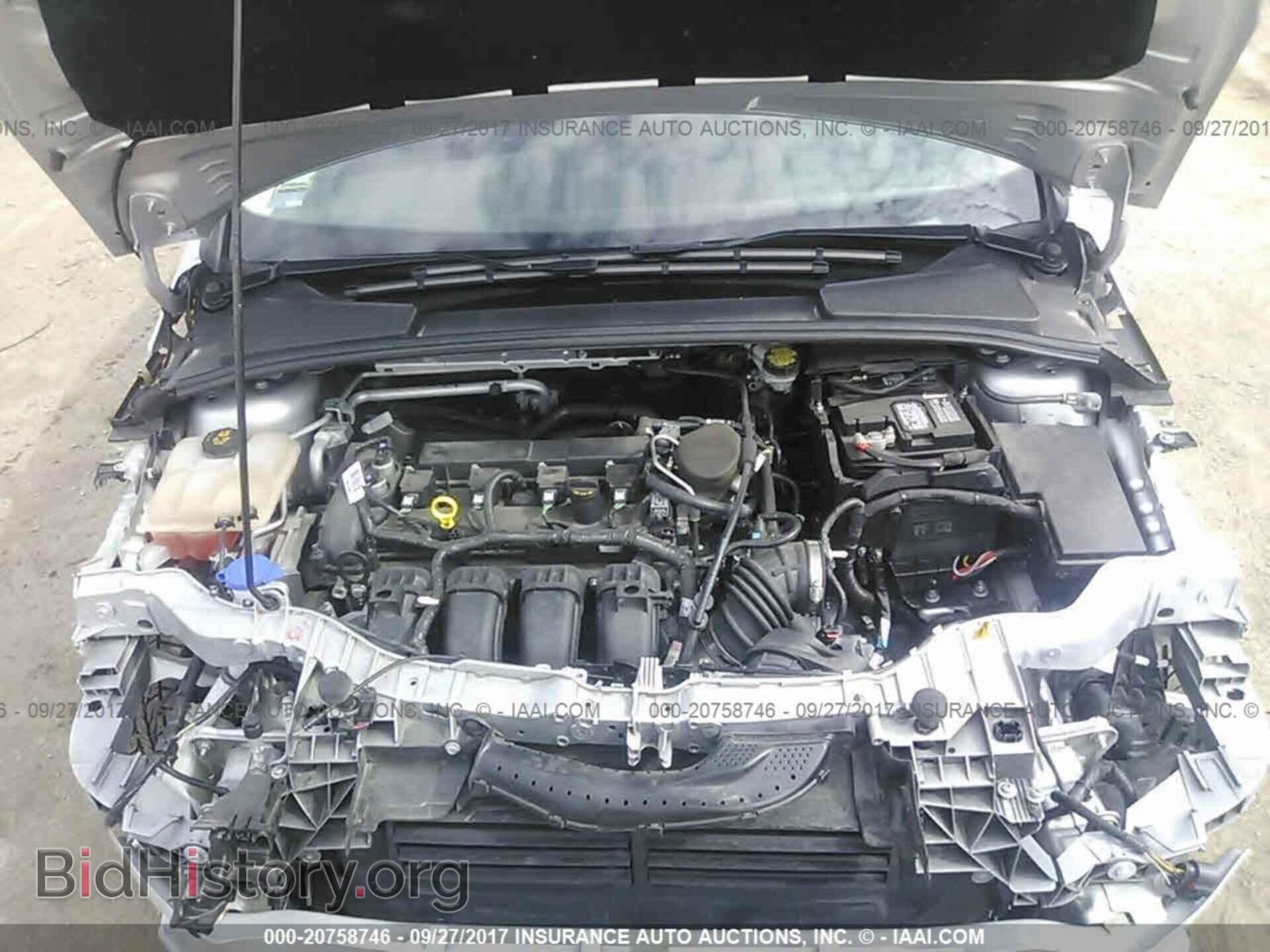 2016 Ford Focus - VIN: 1FADP3E28GL229162 - Photo 10