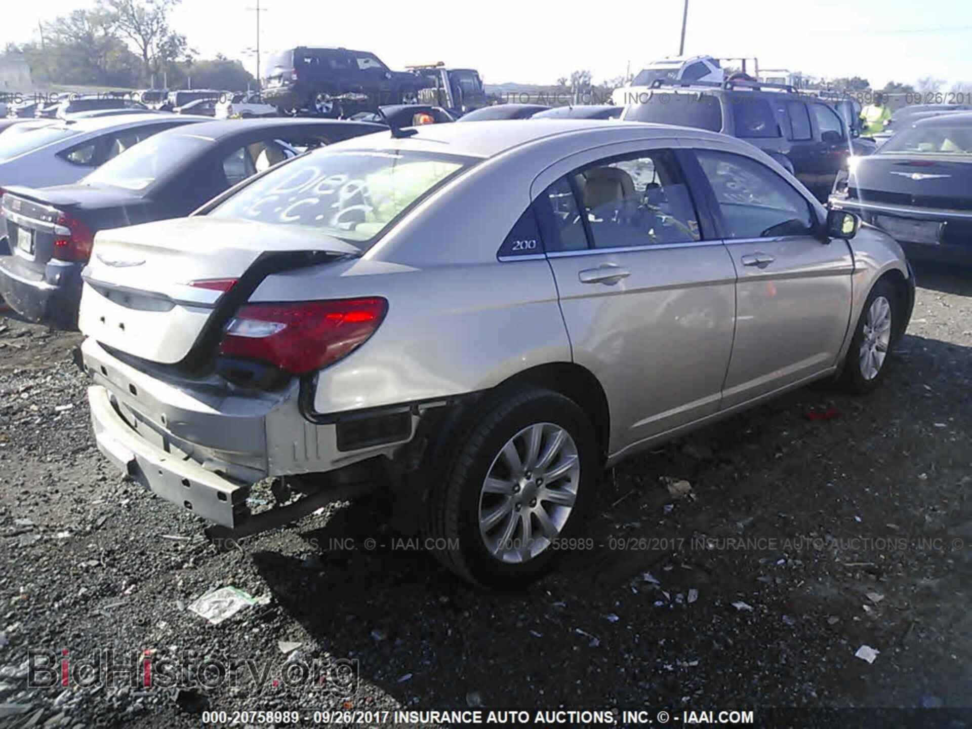 2013 Chrysler 200 - VIN: 1C3CCBBB1DN587840 - Фото 4