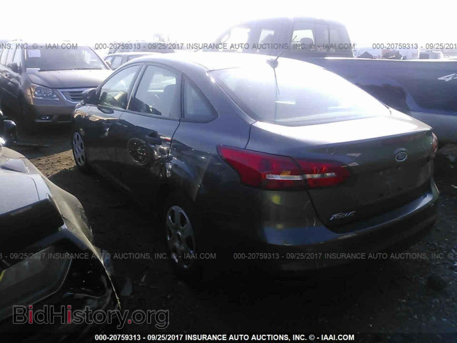 2016 Ford Focus - VIN: 1FADP3E22GL228914 - Фото 3
