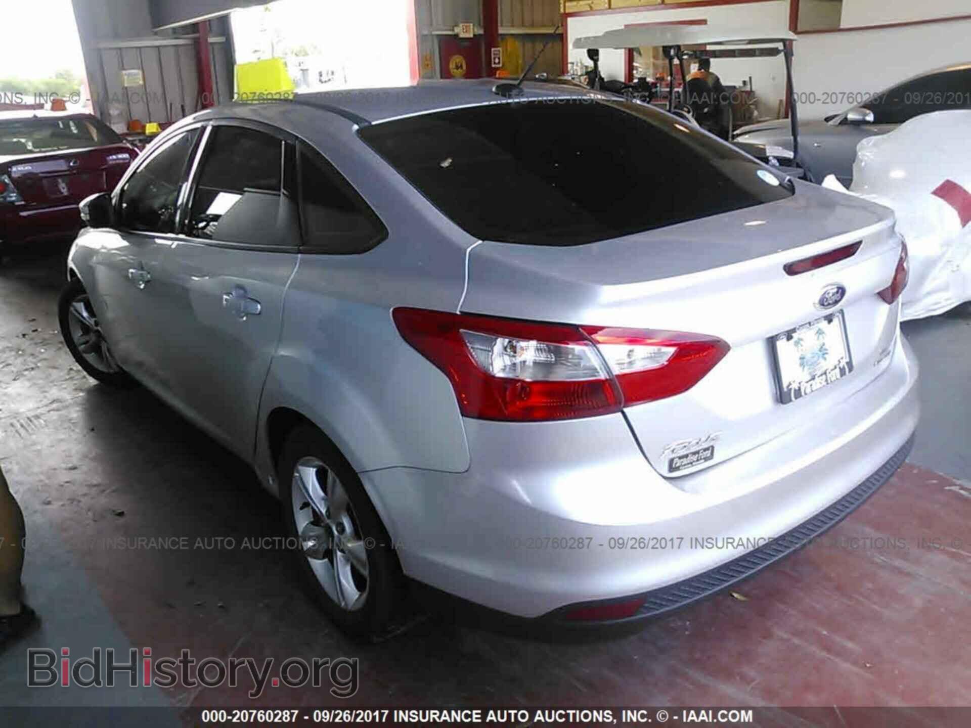 2014 Ford Focus - VIN: 1FADP3F2XEL396621 - Photo 3