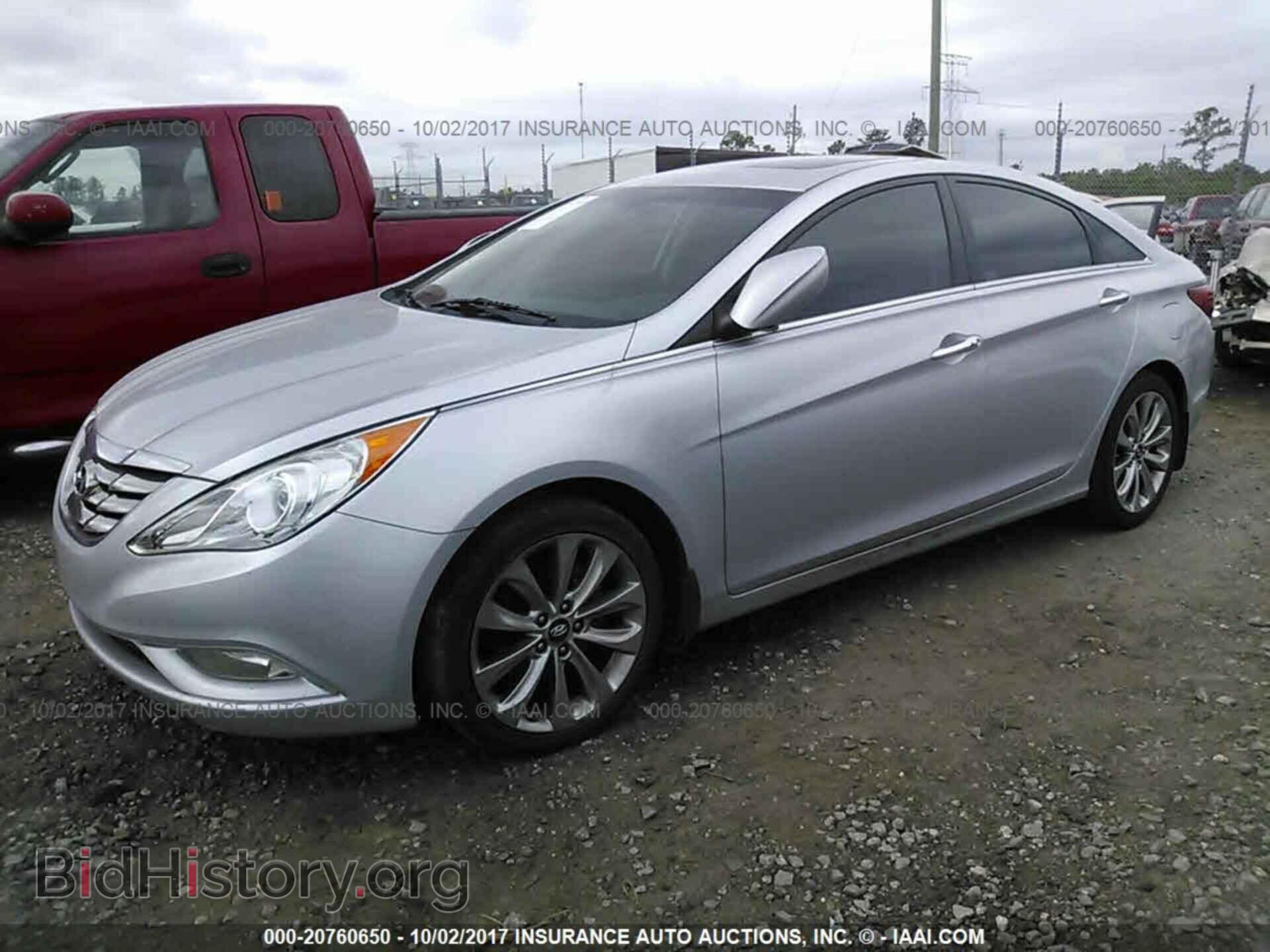 2012 Hyundai Sonata - VIN: 5NPEC4AB3CH426616 - Photo 2